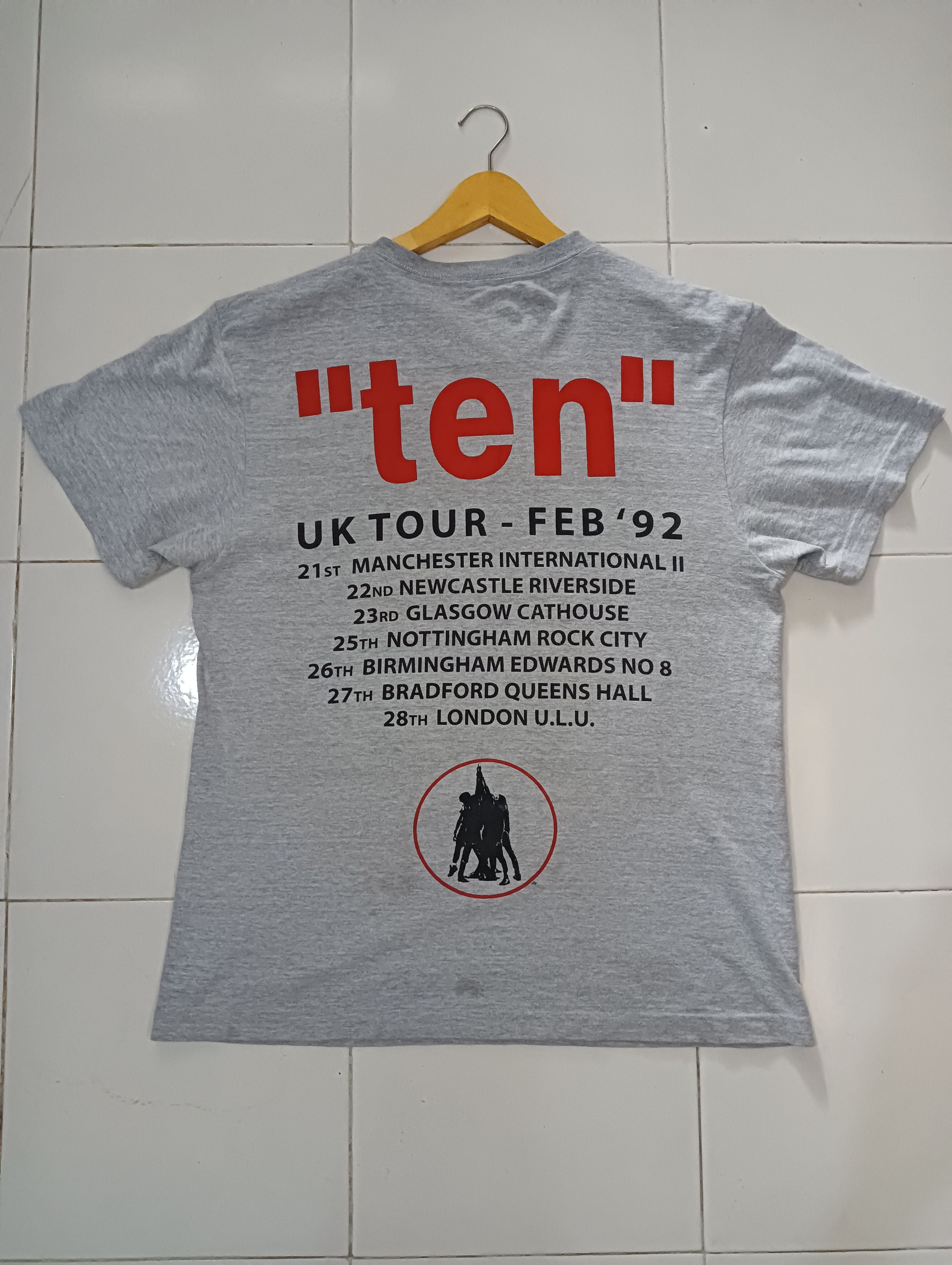 Band Tees × Vintage Vintage '92 Tour Tee | Pearl Jam "ten" UK Tour - feb '92 Size US L / EU 52-54 / 3 - 6 Thumbnail