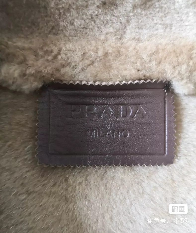 Prada Prada Fur all-in-one jacket 2501-Nextarrow Size US M / EU 48-50 / 2 - 2 Thumbnail
