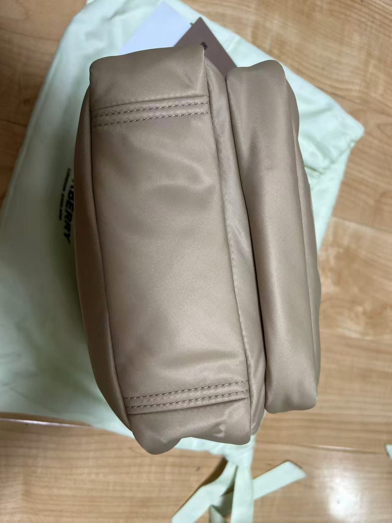 Burberry burberry nylon gold honey crossbody Size ONE SIZE - 2 Thumbnail