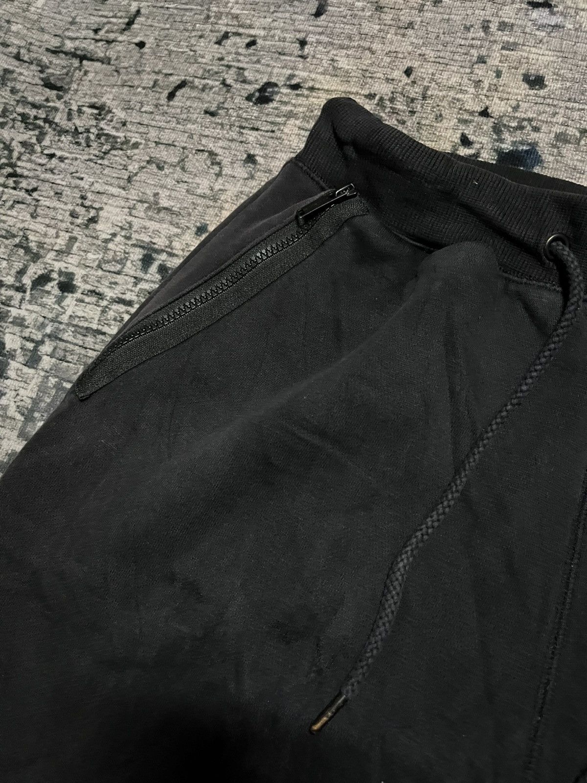 GU × Undercover 🔥GU x Undercover Side Pocket Baggy Sweetpants Size US 33 - 5 Thumbnail