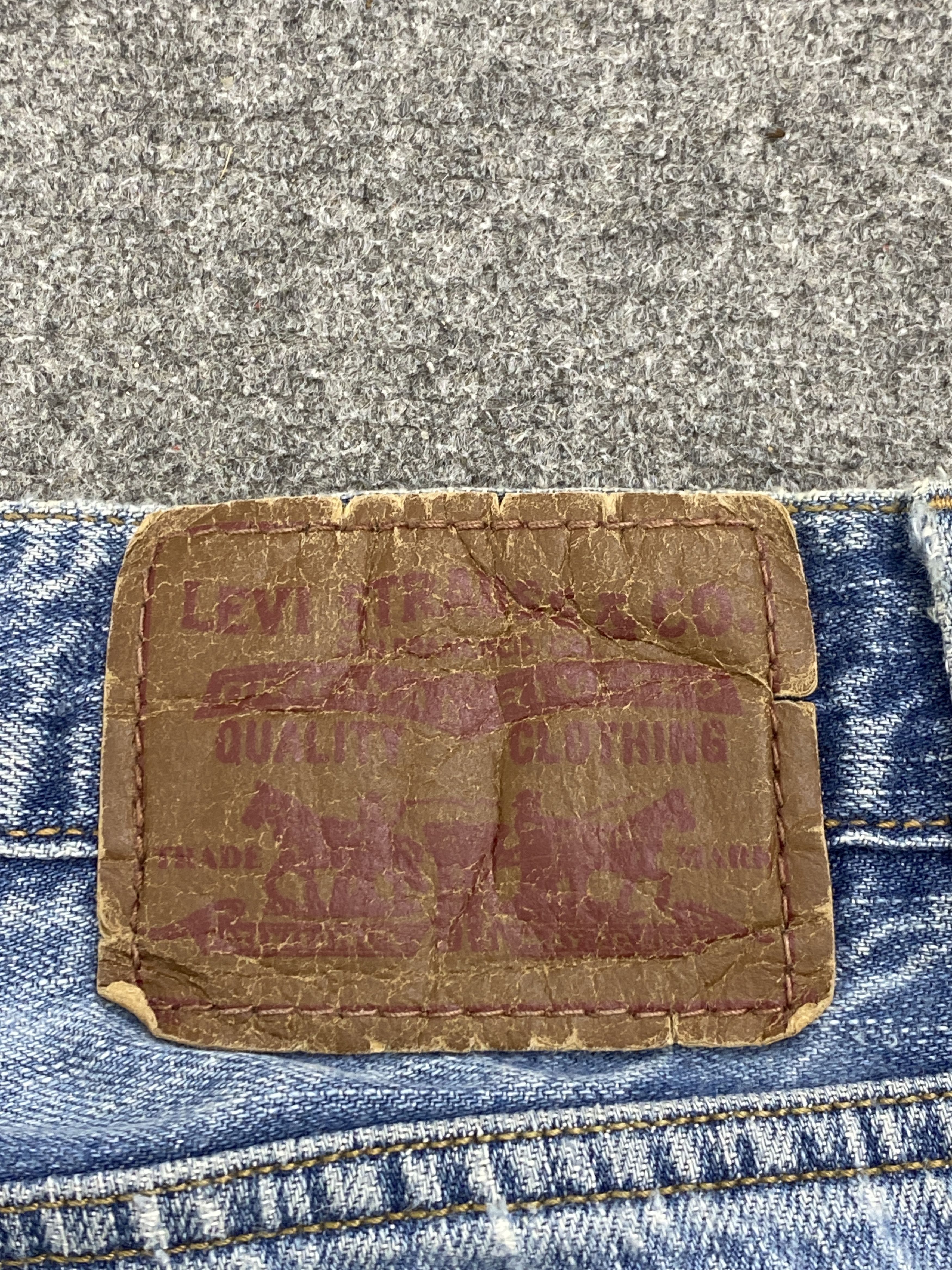 Levi's × Vintage Faded Blue Vintage Levi's 527 Low Bootcut Jeans Size US 31 - 5 Thumbnail