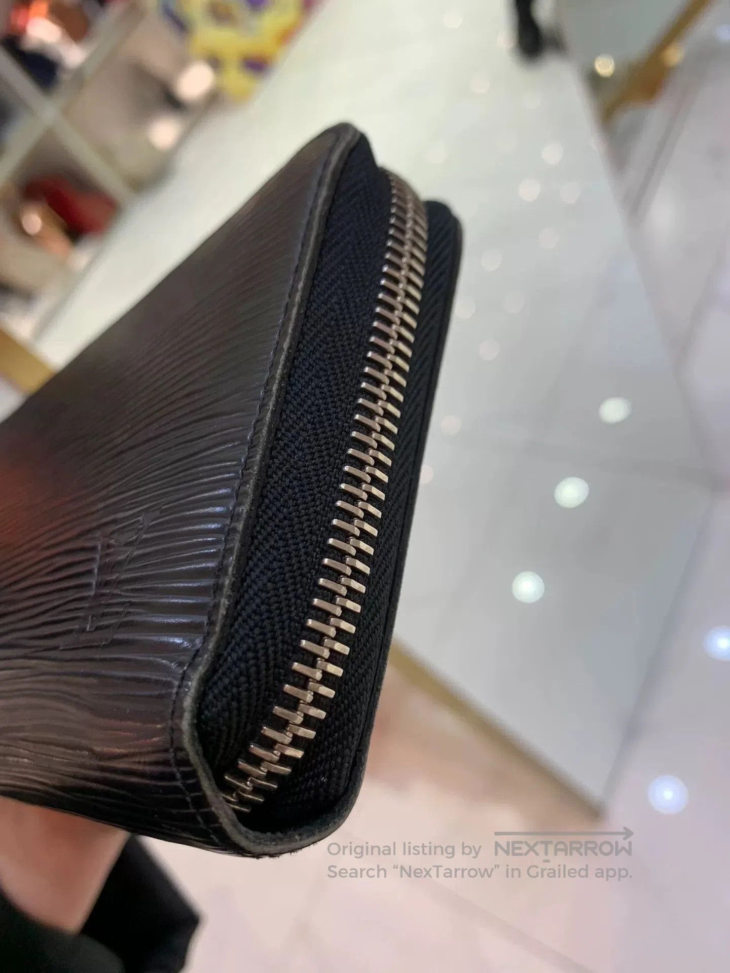 Louis Vuitton LV Black Epi Leather Long Wallet. Size ONE SIZE - 4 Thumbnail