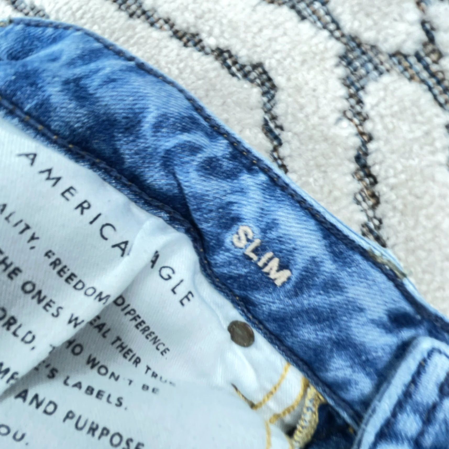 American Eagle Outfitters American Eagle Jeans Men 29x32 Slim Fit Med Wash Faded Ripped Holes Airflex Z Size US 29 - 6 Thumbnail