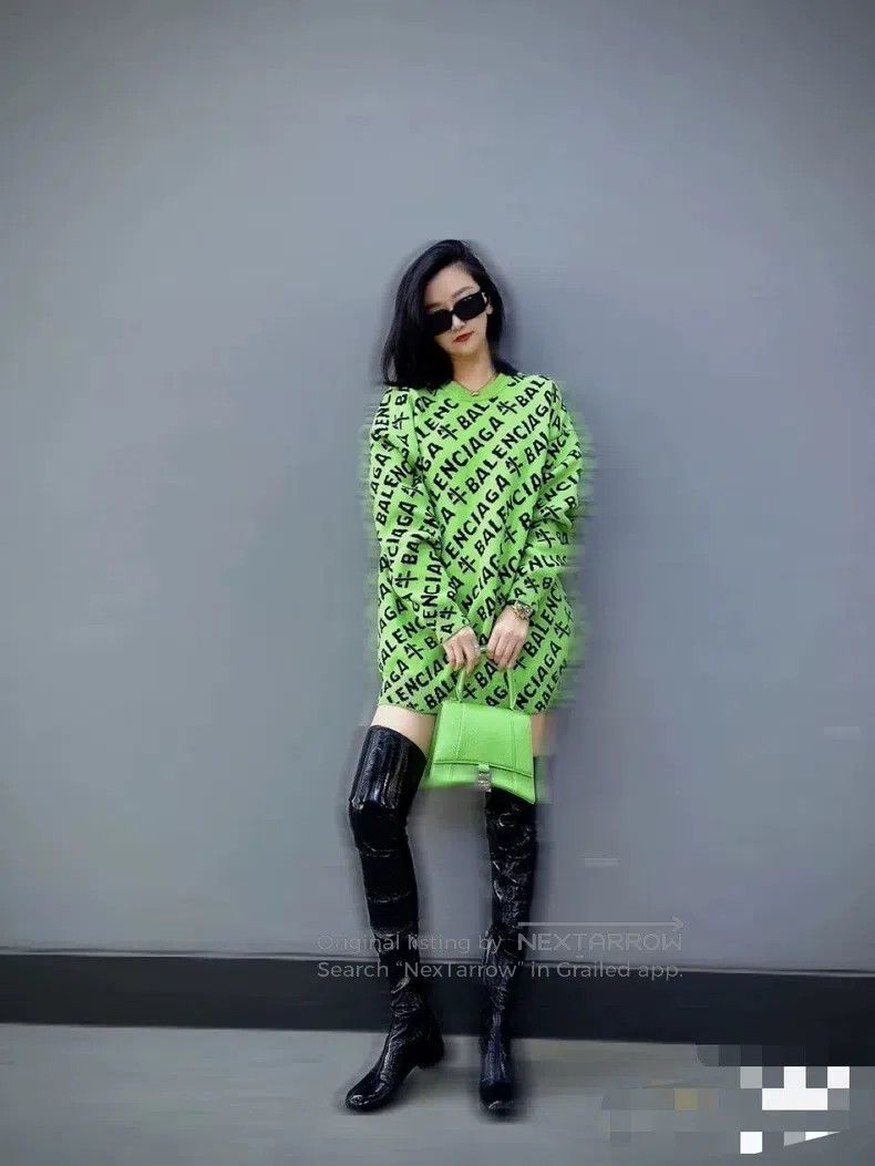 Balenciaga Balenciaga Ox Year Limited Green Logo Sweater, XS Size Size US XS / EU 42 / 0 - 6 Thumbnail