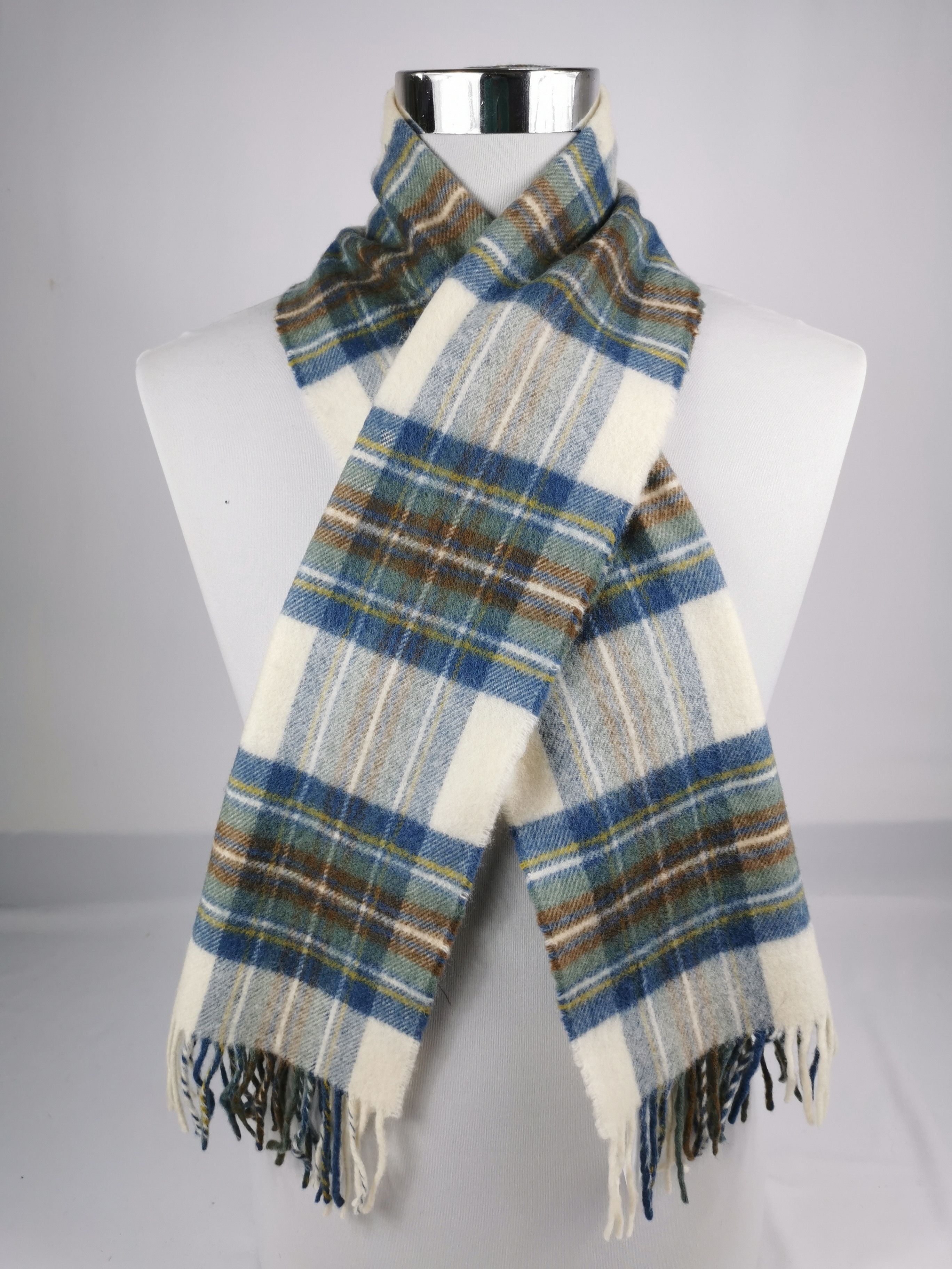 Johnston Of elgin scarf muffler