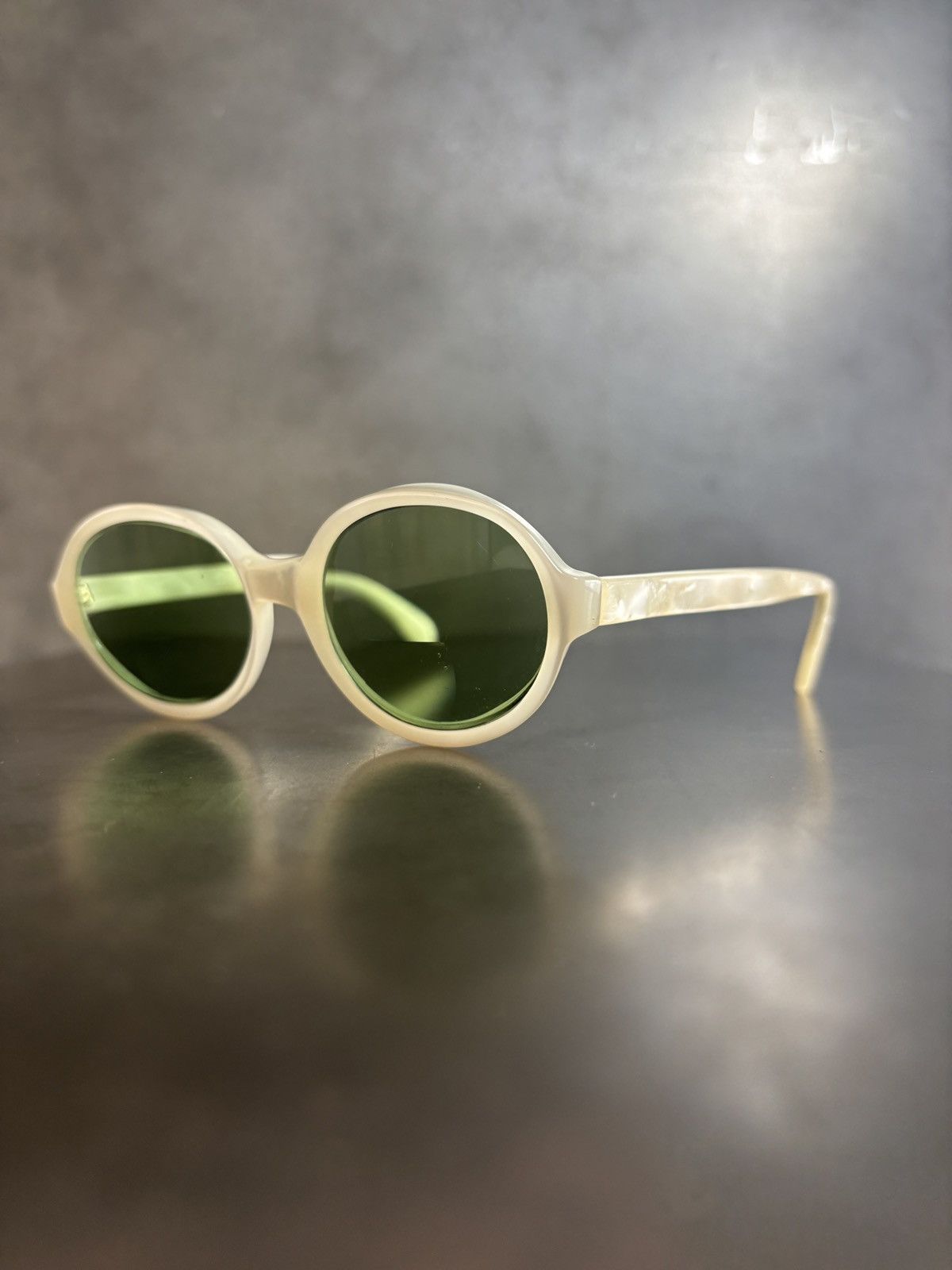 Vintage 1960s Sunglasses Frame True Vintage Selecta France Pearl 70s Size ONE SIZE - 19 Thumbnail