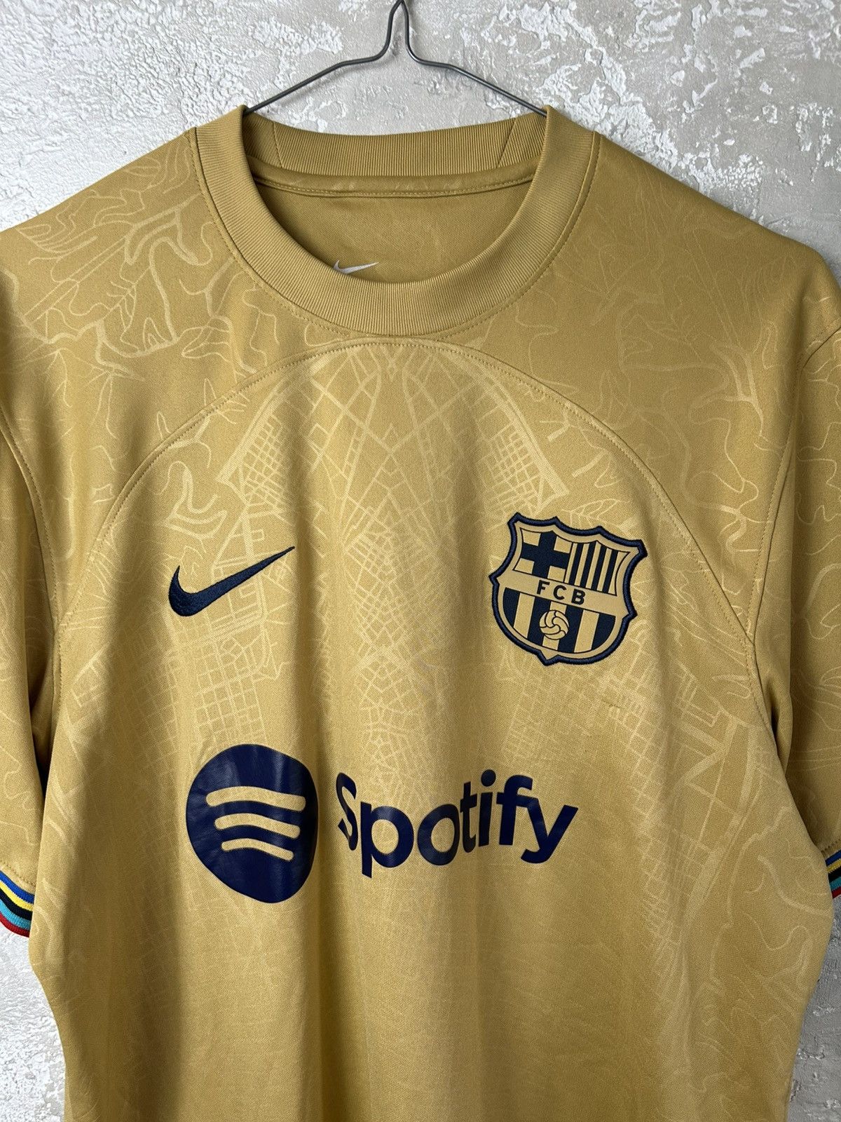 Nike Nike FC Barcelona 2022/23 Away Jersey - Olympic Gold Size US M / EU 48-50 / 2 - 2 Thumbnail