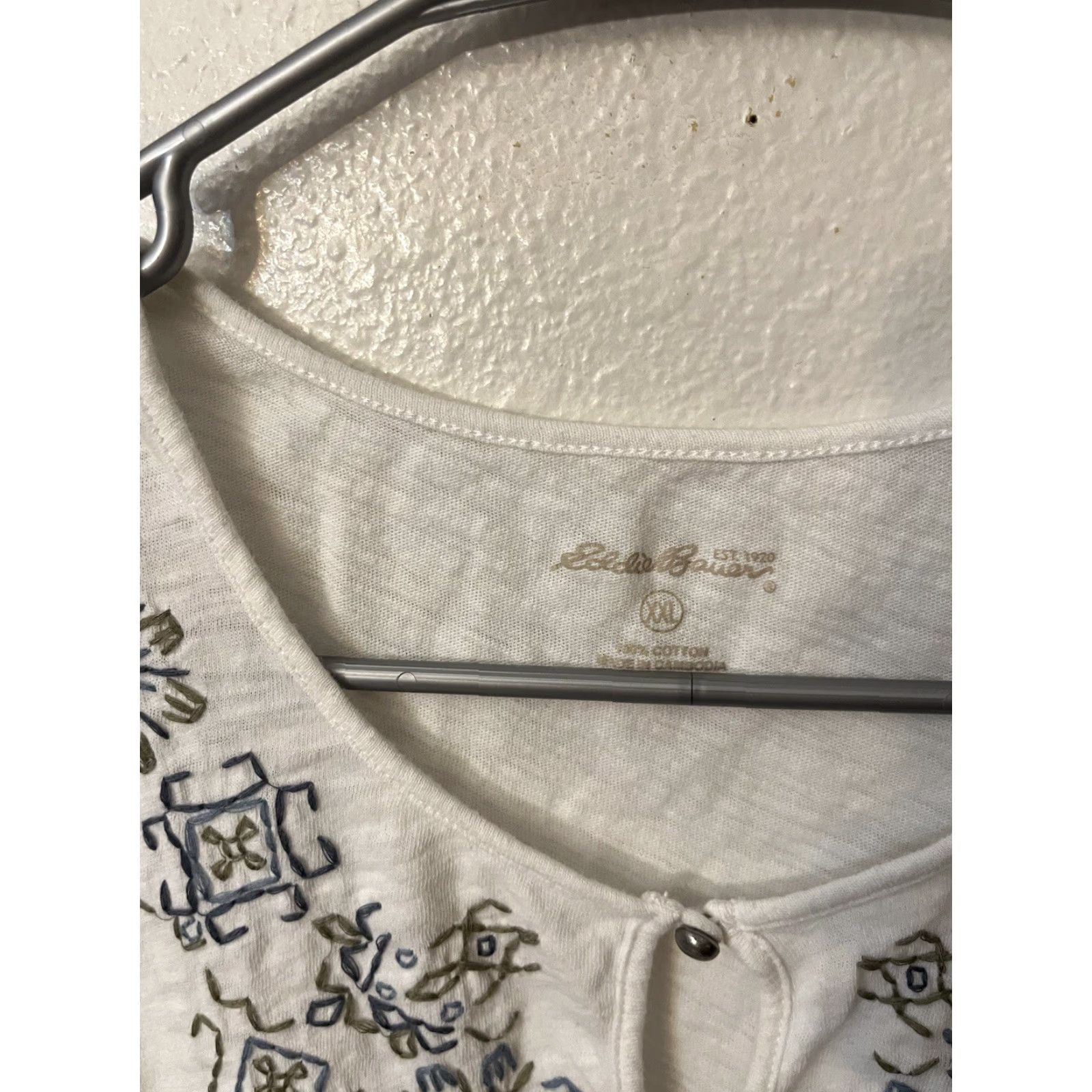 Eddie Bauer VINTAGE Eddie Bauer Shirt Women 2XL White Crochet Embroidery Cotton Raglan Short Sleeve Women Apparel Shirt Size XXL / US 16-18 / IT 52-54 - 3 Thumbnail