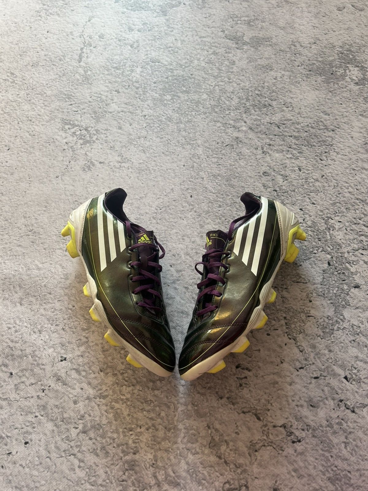 Adidas × Vintage Adidas Football Boots Mens Adizero F10TRX Size US 9 / EU 42 - 1 Thumbnail