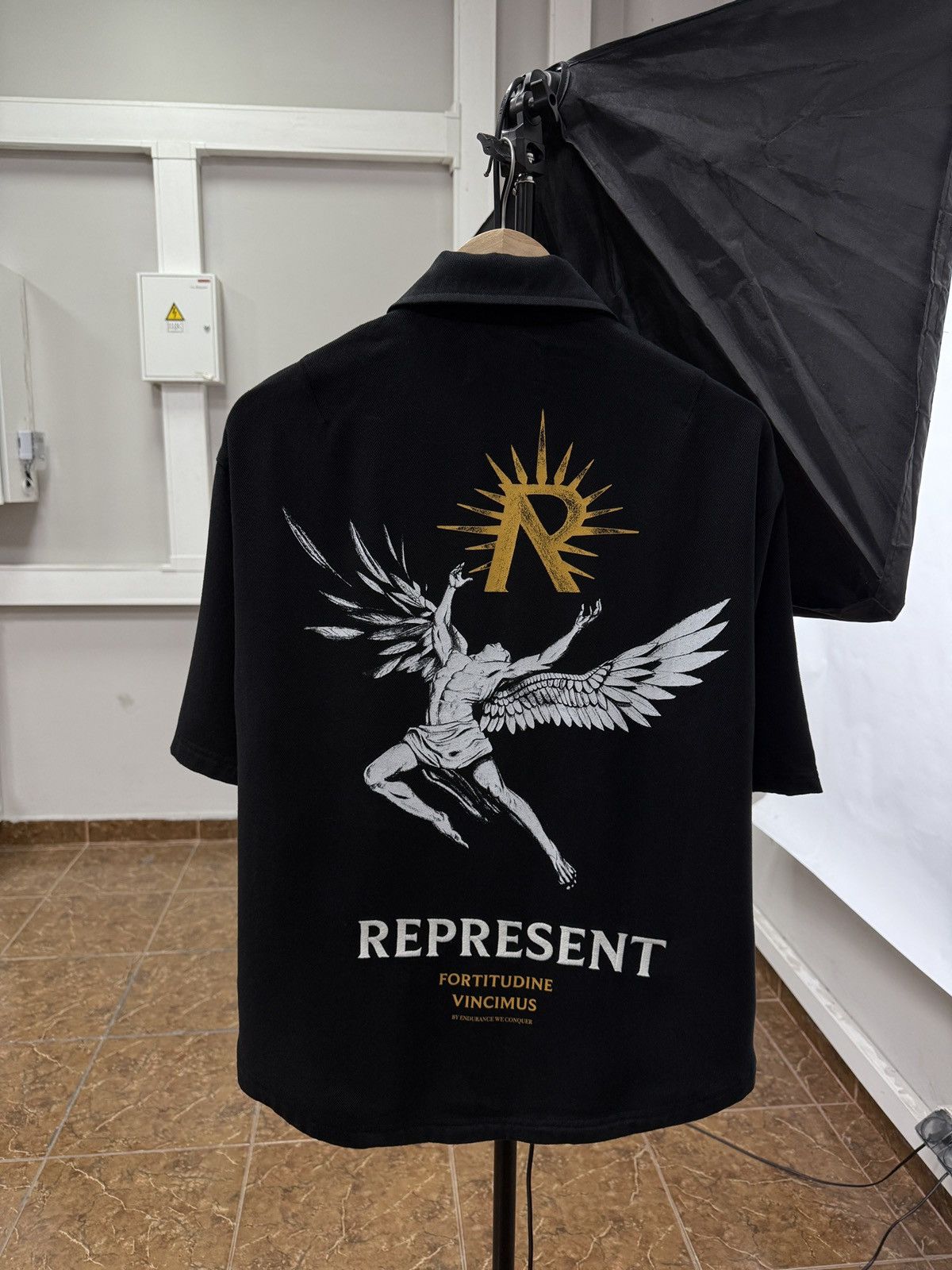 Represent Clo. 🇺🇸 Y2K Represent Clo Icarus Horizons Shirt Rare Retro Size US M / EU 48-50 / 2 - 1 Thumbnail