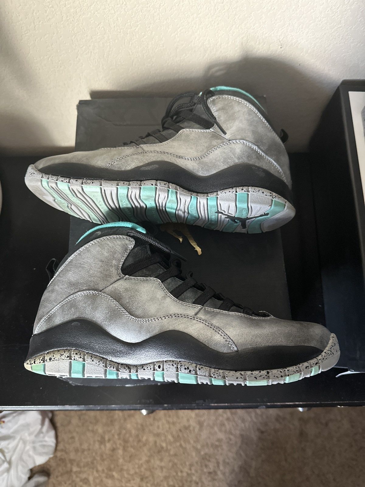 Jordan Brand Jordan Liberty 10s Size 9.5 USED Size US 9.5 / EU 42-43 - 2 Thumbnail