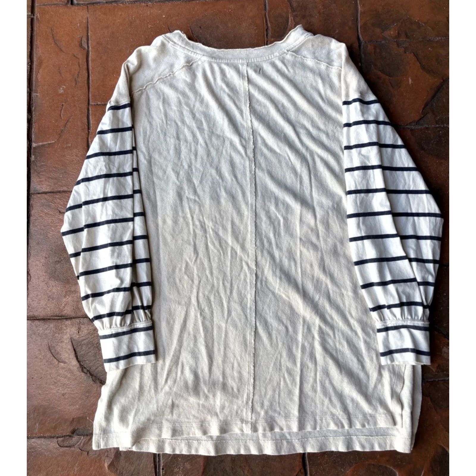 Vintage VINTAGE? No — We the Free Awesome Long Sleeve Sweater Shirt Women XS Beige Bohemian Knit Crew Neck Casual Oversized Size XS / US 0-2 / IT 36-38 - 3 Thumbnail