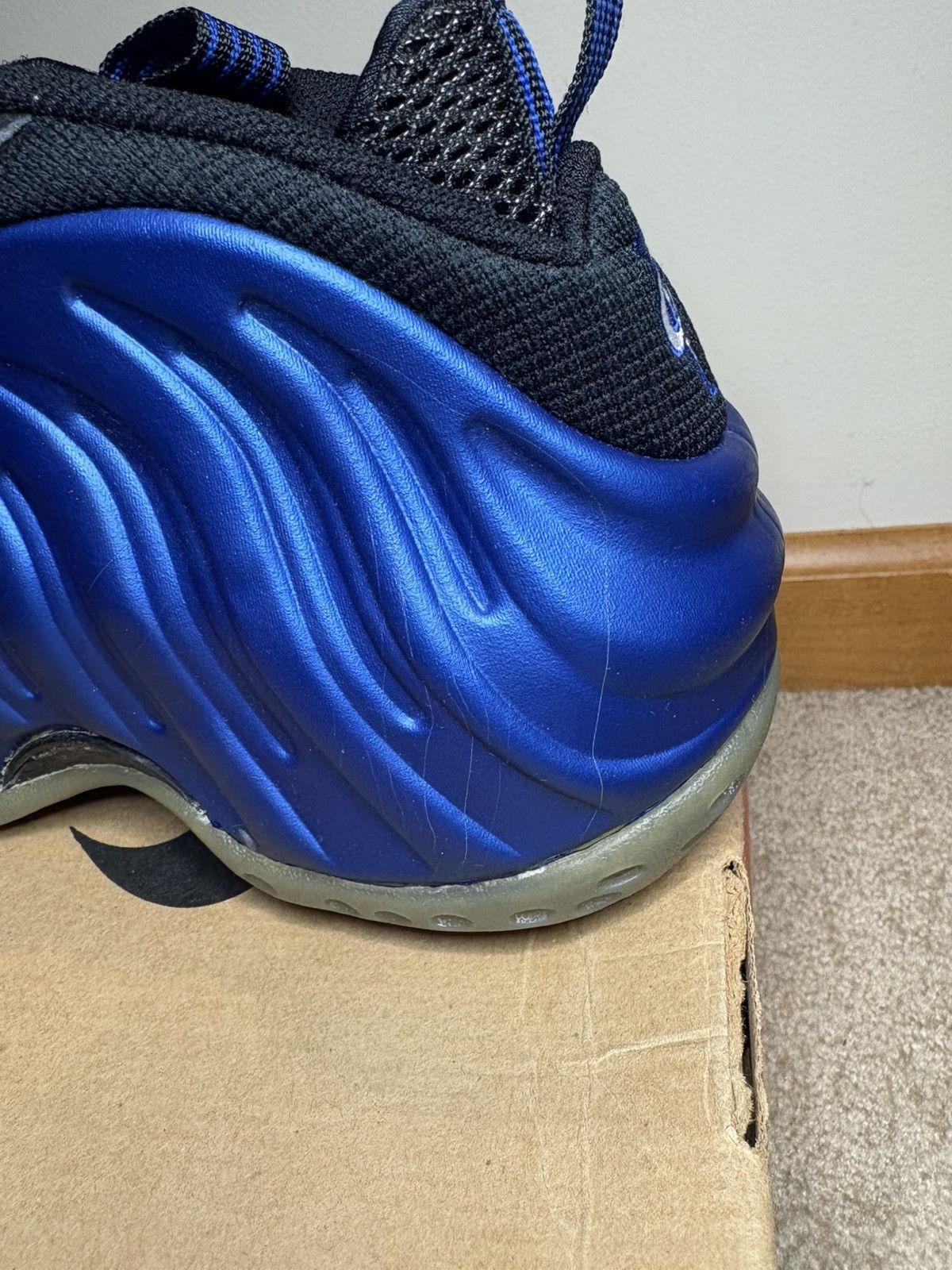 Nike Size 9.5 DS 1997 Nike Air Foamposite One Royal 830017-511 Size US 9.5 / EU 42-43 - 12 Thumbnail