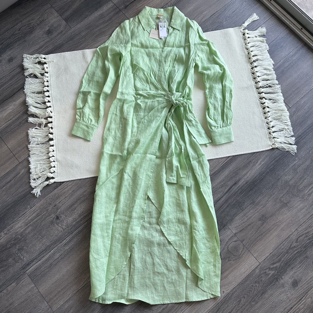 Magaschoni Pistachio Green Linen Long Sleeve Wrap Midi Dress - crrs.pl
