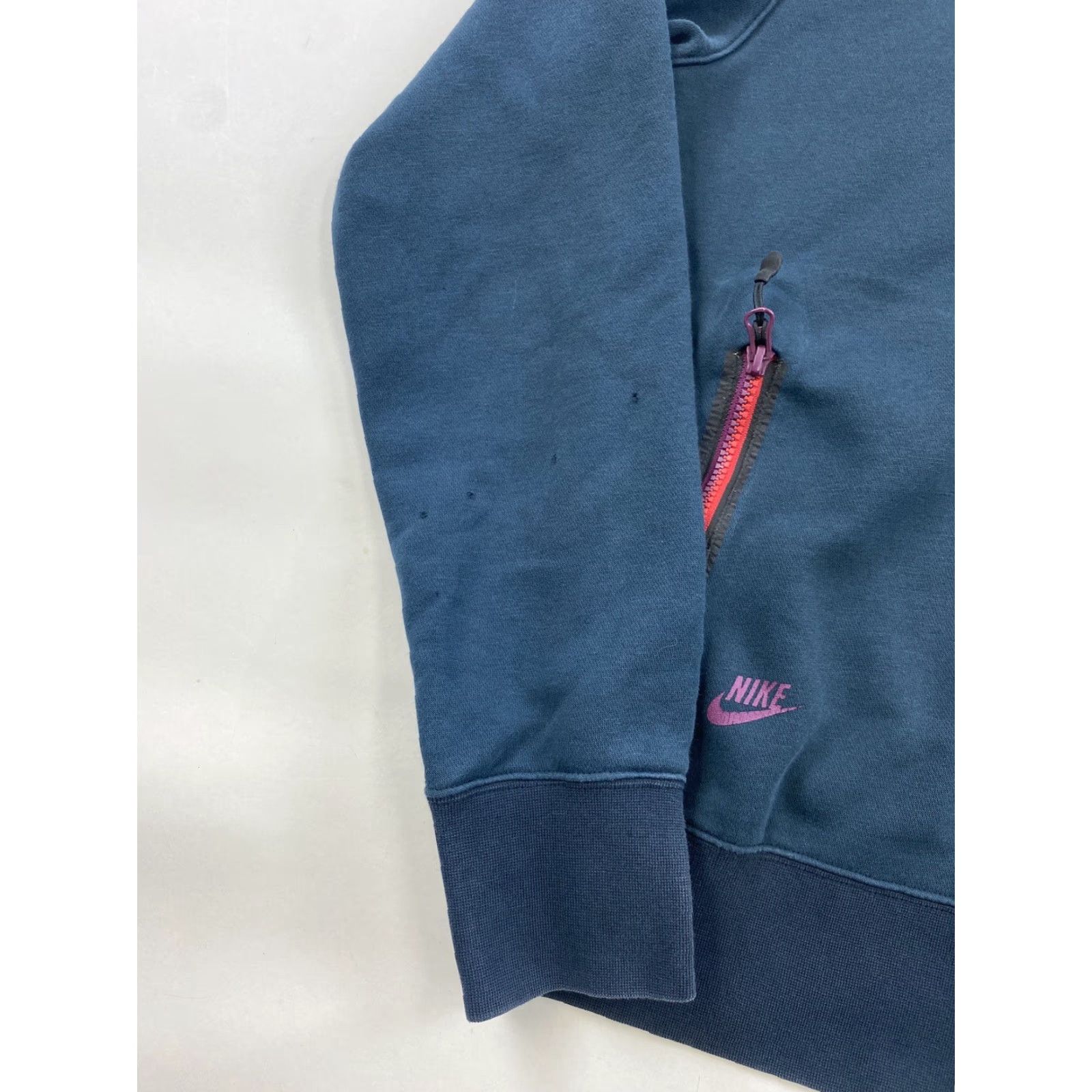 Nike Nike Hoodie Sweatshirt Mens Small Blue Umbrella Pinwheel Rare Size US S / EU 44-46 / 1 - 2 Thumbnail