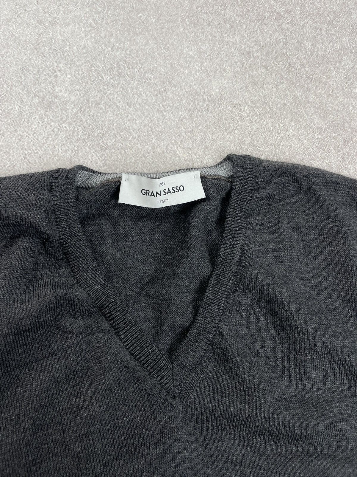 Gran Sasso Gran Sasso Wool Knit Sweater V-Neck Size 50 Size US M / EU 48-50 / 2 - 6 Thumbnail