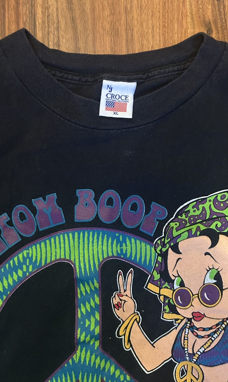 Vintage Vtg 1993 Betty Boop Bellbottom Boop Peace Sign T-Shirt XL Size US XL / EU 56 / 4 - 8 Thumbnail