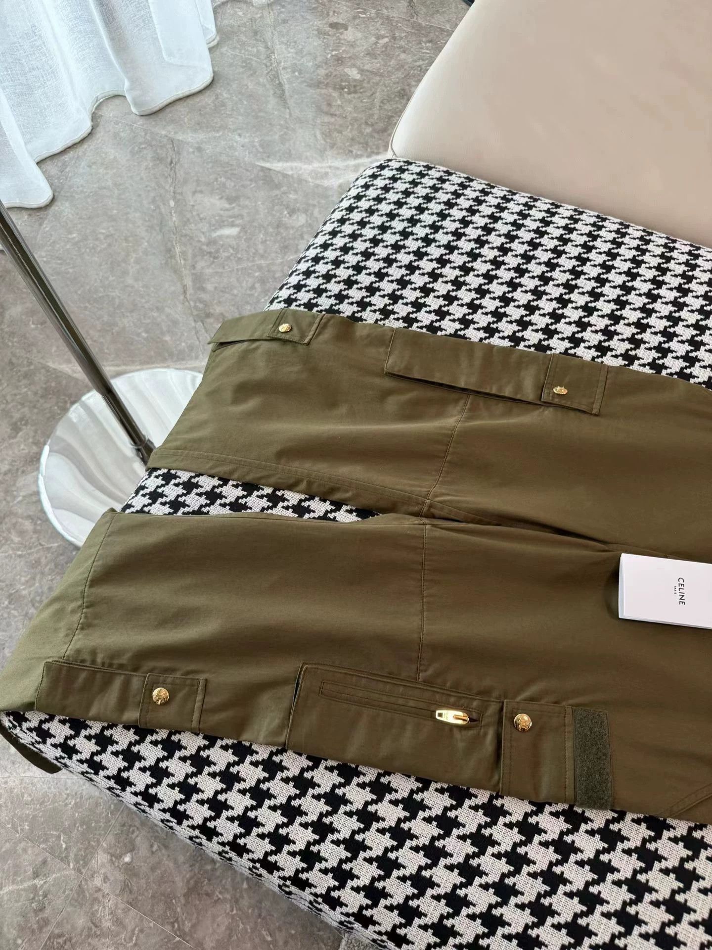 Celine Celine cargo pants 36 new tags drawstring cuffs Size 26" / US 2 / IT 38 - 5 Thumbnail
