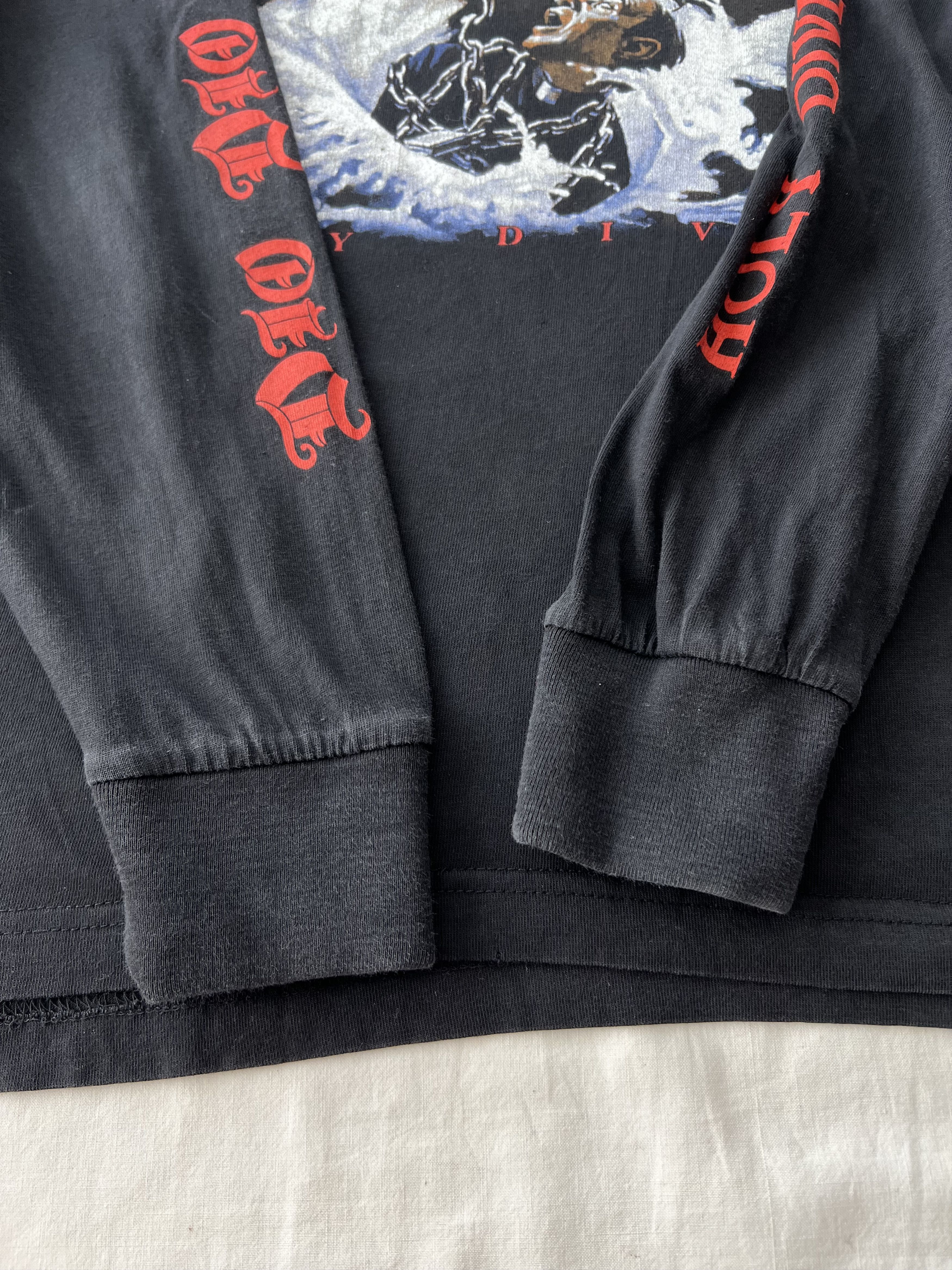 Band Tees Vintage 2005 Dio Holy Diver Tour Black Long Sleeve T-shirt Size US L / EU 52-54 / 3 - 11 Thumbnail