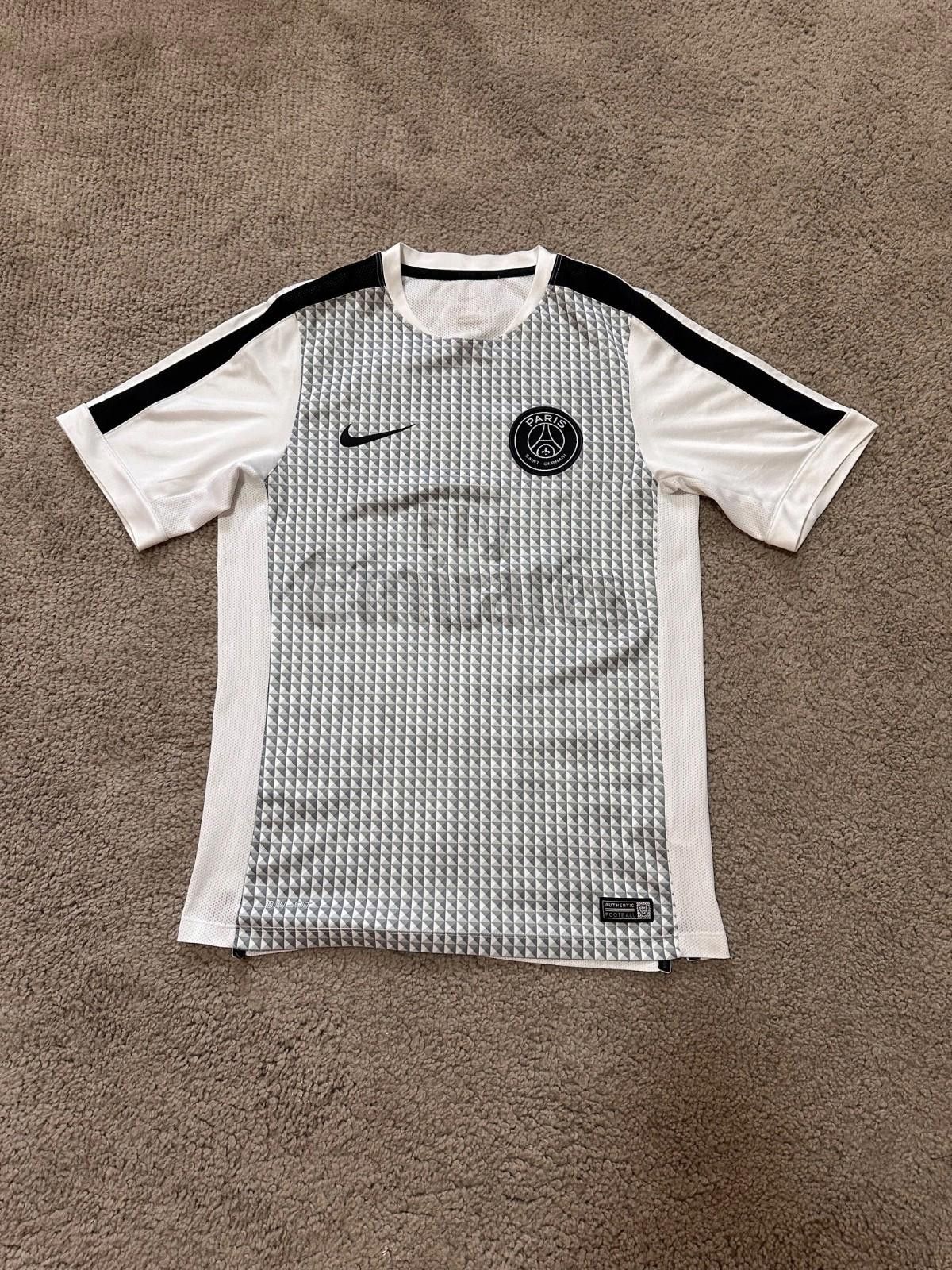 Nike Paris Saint Germain 2014-15 Nike Training Shirt Sz S Size US S / EU 44-46 / 1 - 1 Thumbnail