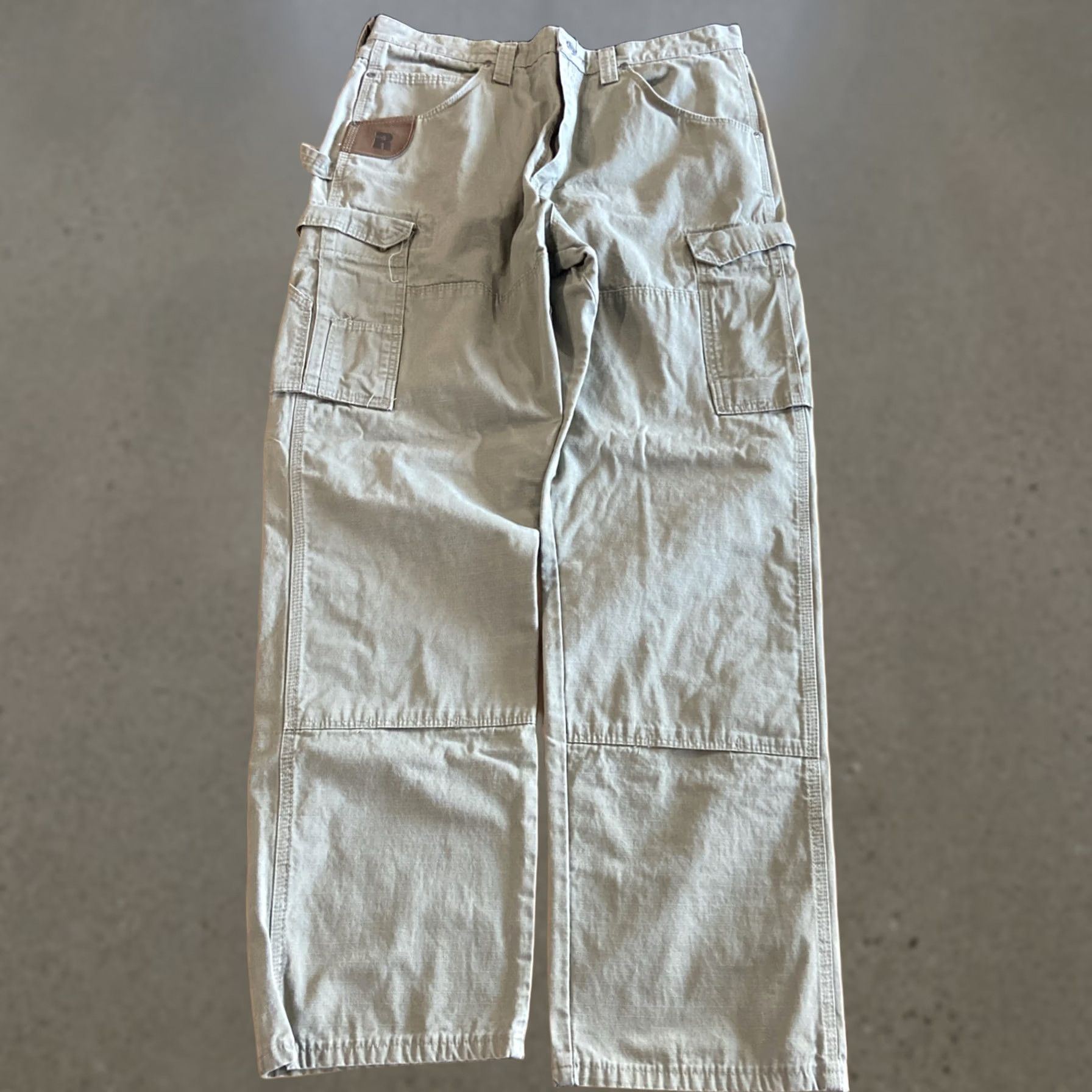Wrangler Wrangler RIGGS Workwear Cargo Pants Mens 36x34 Olive Cotton Multi-Pocket Regular Waist 36 Inseam 34 Workwear Cargo Pants Mens Regular Olive Green Size US 36 / EU 52 - 1 Thumbnail