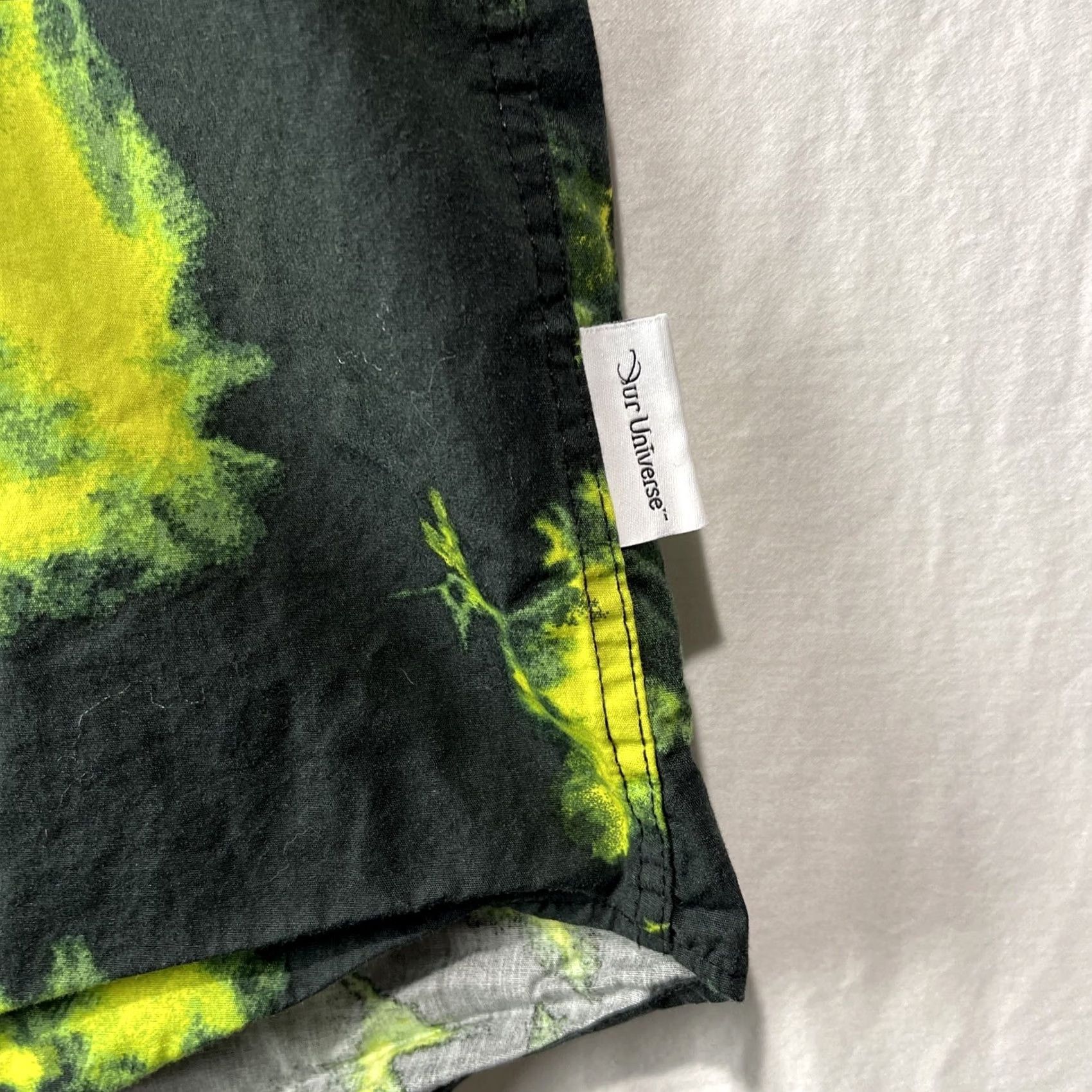 Disney Disney Oogie Boogie Shirt Mens Medium Green Ghost Flames Button-Up Casual Adult Size US M / EU 48-50 / 2 - 4 Thumbnail