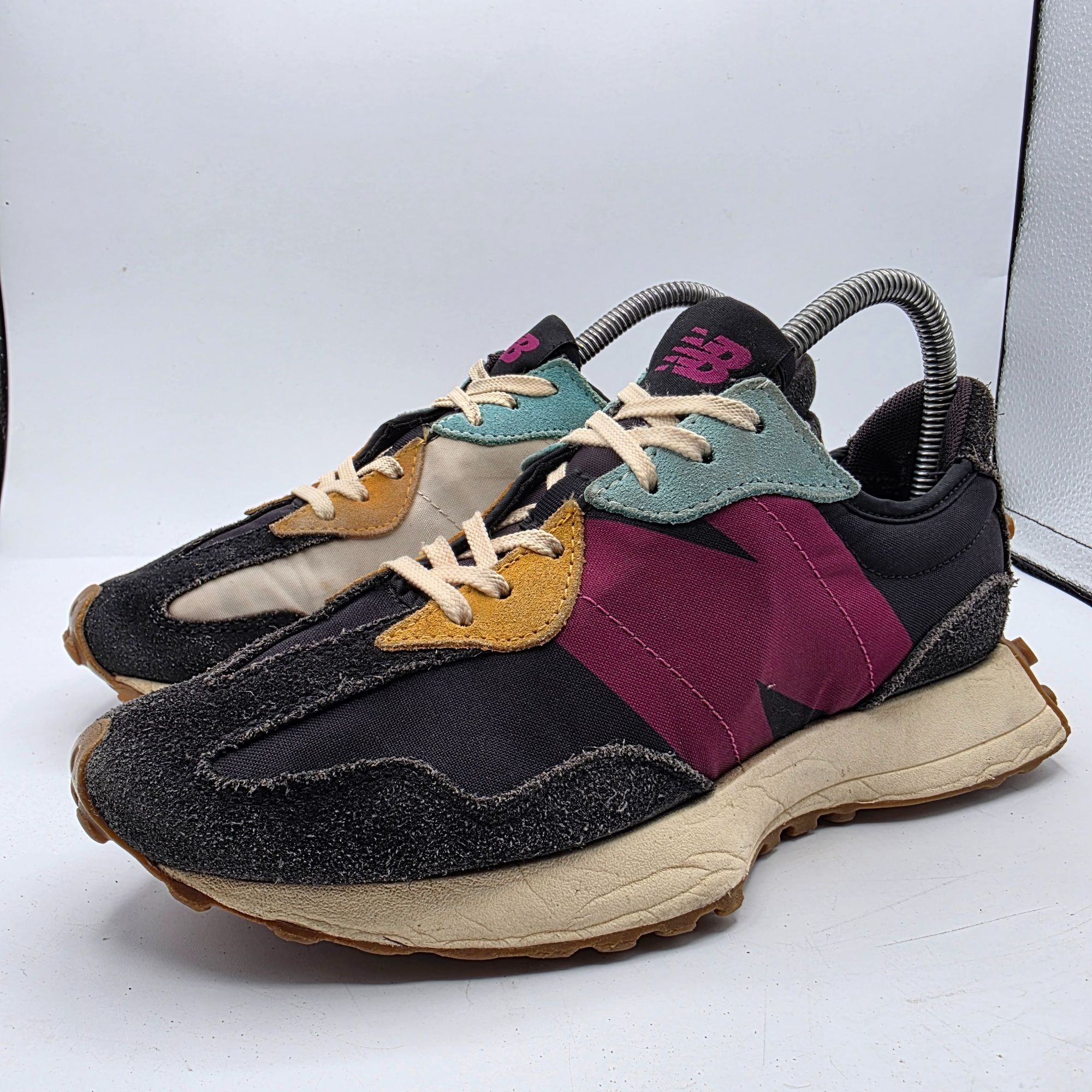 New Balance New Balance 327 Women Size 7.5 Black Orchid Pink Sneakers Re Size US 7.5 / IT 37.5 - 4 Thumbnail