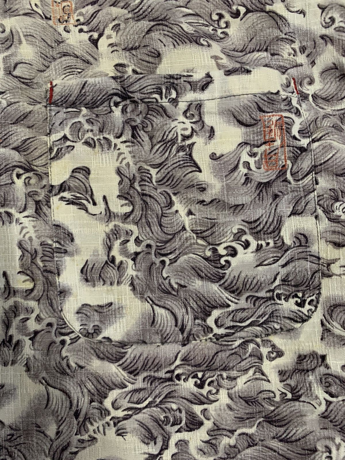 Yohji Yamamoto Vintage Japanese Brand All Over Graphics Dragon Art Shirts Size US L / EU 52-54 / 3 - 6 Thumbnail