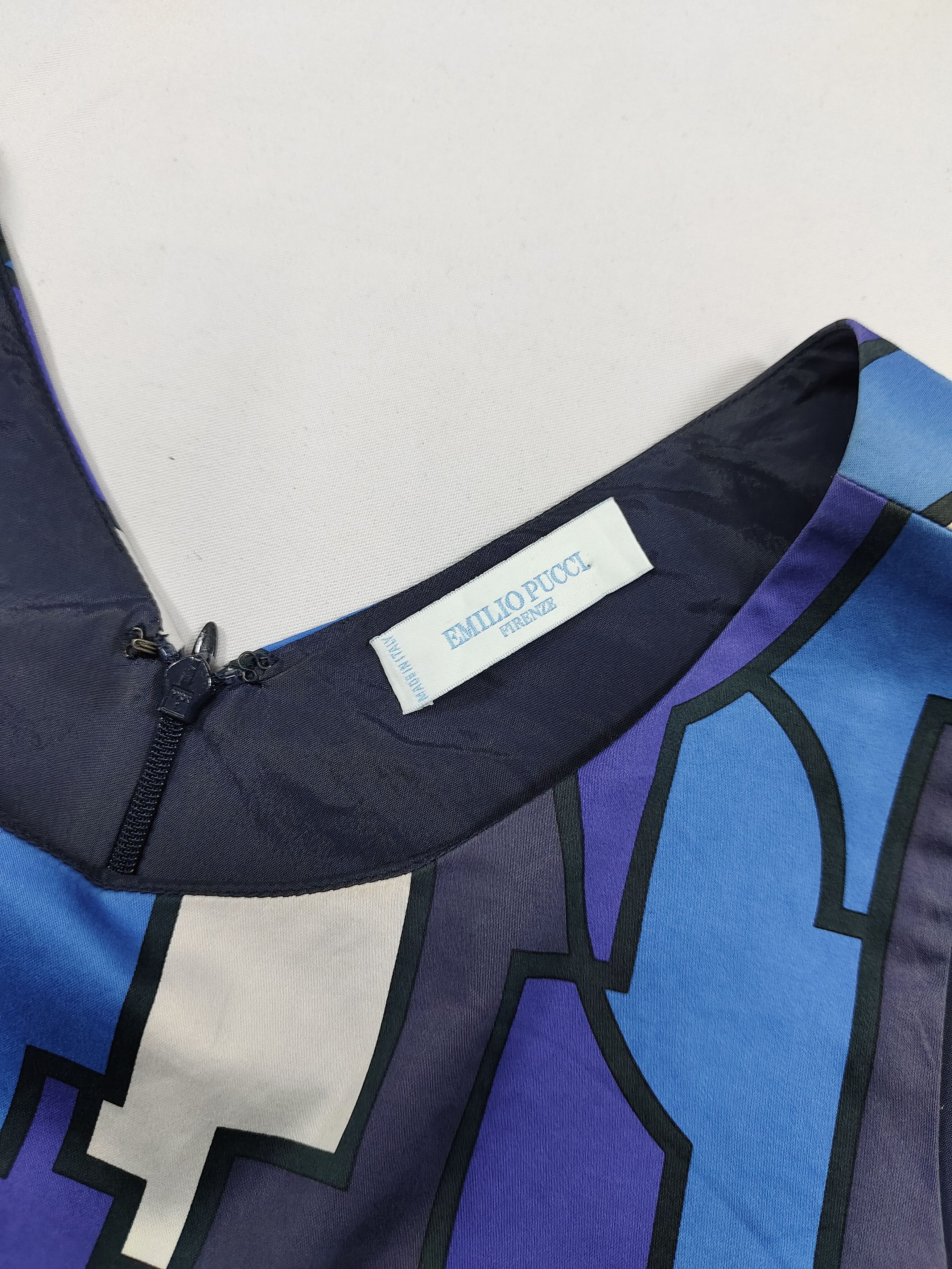 Emilio Pucci 2000s Emilio Pucci- Panel Iconic Geometric Print Sleeveless Size M / US 6-8 / IT 42-44 - 7 Thumbnail