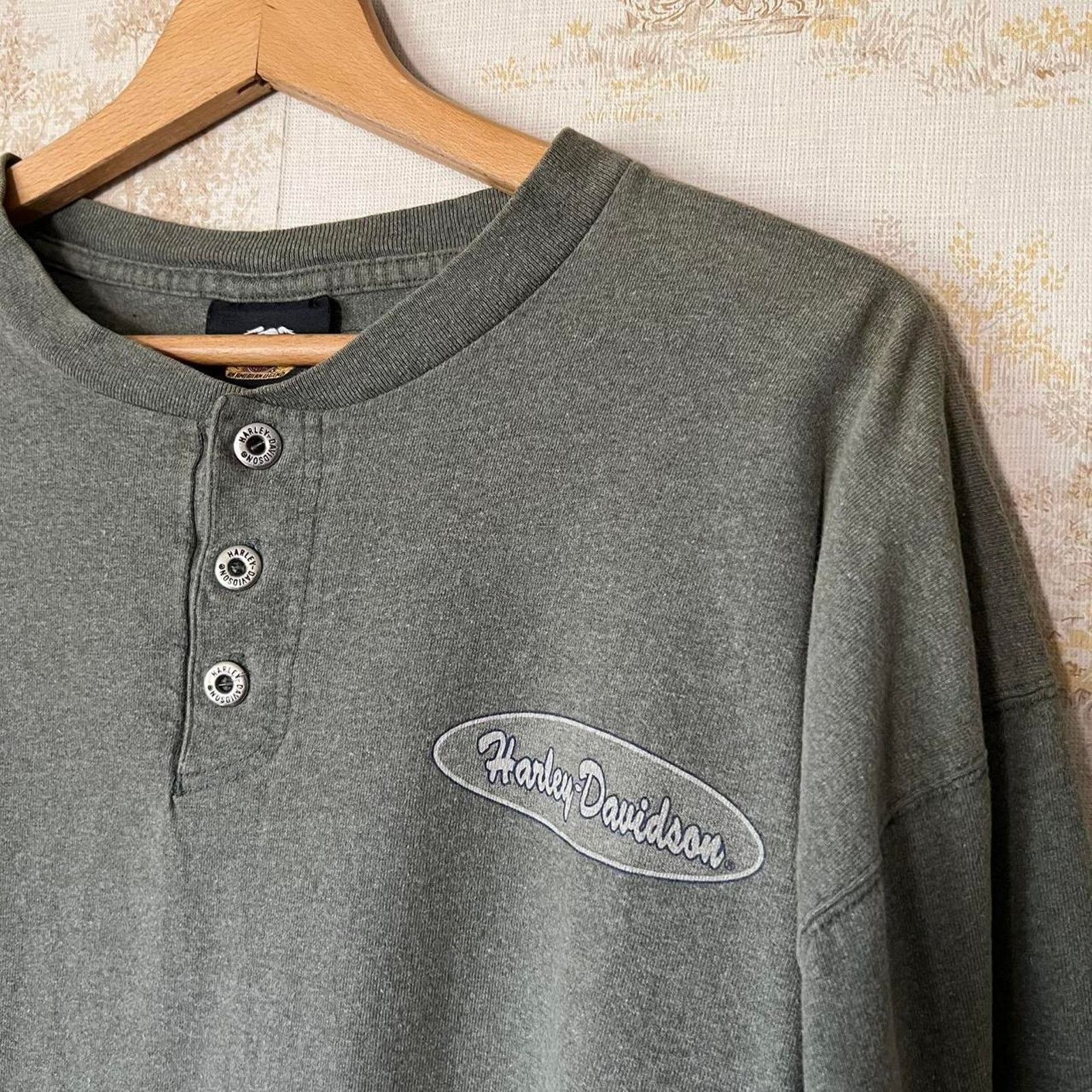 Harley Davidson 90s Harley-Davidson Henley | Milwaukee Sage Green | Size L Size US L / EU 52-54 / 3 - 1 Thumbnail