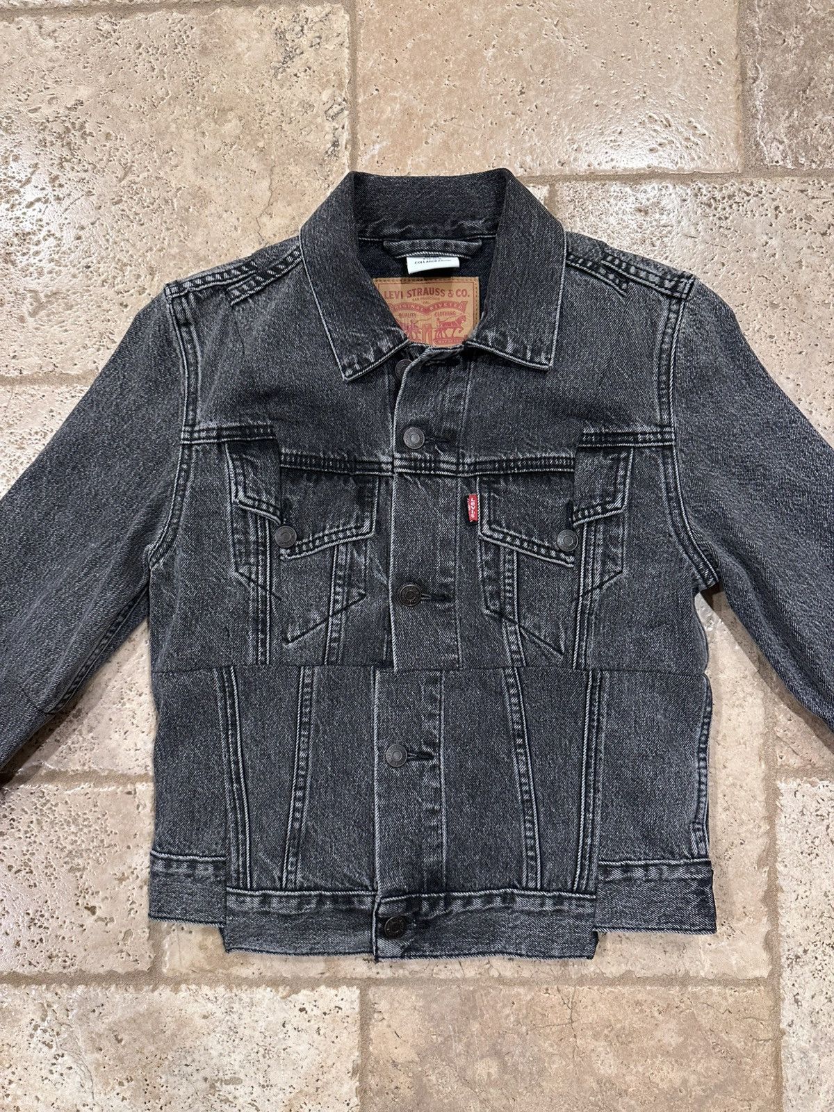 Levi's × Vetements Vetements x Levi’s SS18 Reconstructed Denim Black Jacket Size XS / US 0-2 / IT 36-38 - 6 Thumbnail