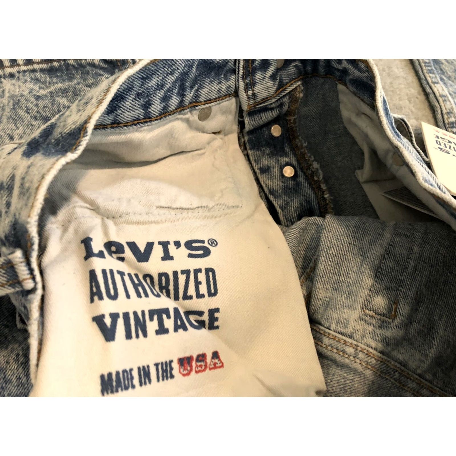 Levi's VINTAGE Levi's 501XX Authorized Jeans Made in USA LVC Mens 28x31 NWT Blue Denim Cotton Straight 501 XX USA Mens Size US 28 / EU 44 - 6 Thumbnail