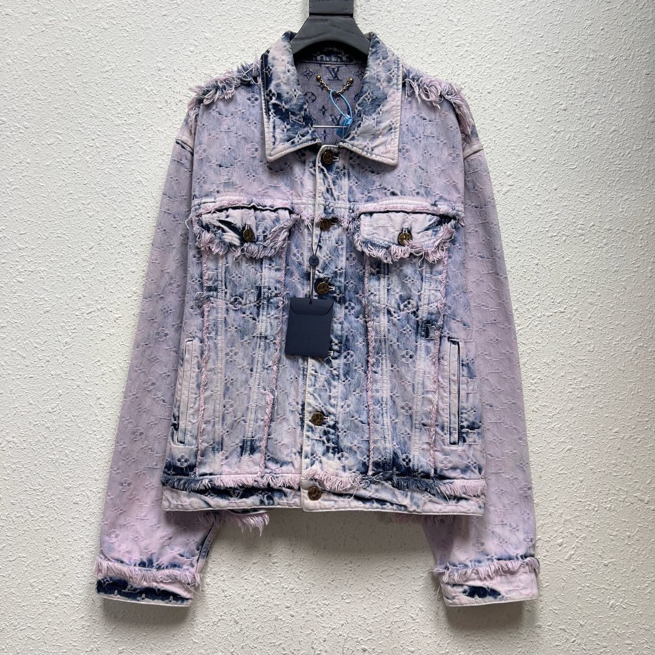 Louis Vuitton LOUIS VUITTON LV Destroyed Fringe jacket Nextarrow-2412 Size US L / EU 52-54 / 3 - 1 Thumbnail