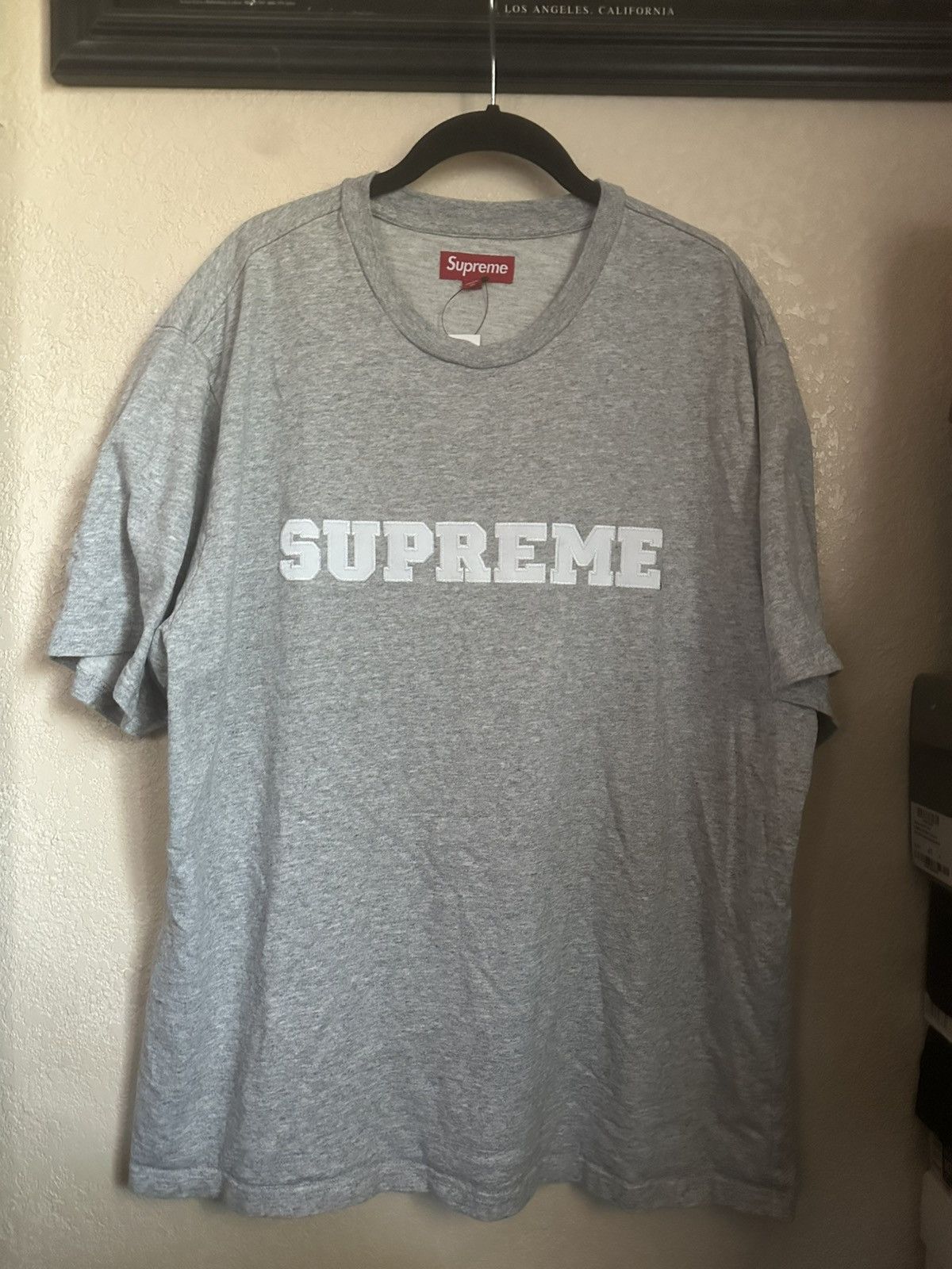 Supreme Supreme Spellout Tee Size US XL / EU 56 / 4 - 1 Thumbnail