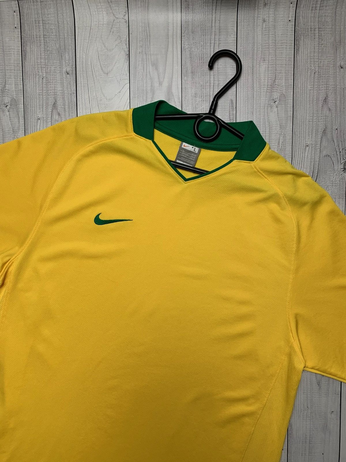 Nike × Vintage Vintage Nike Brazil soccer jersey size L yellow logo Size US L / EU 52-54 / 3 - 2 Thumbnail