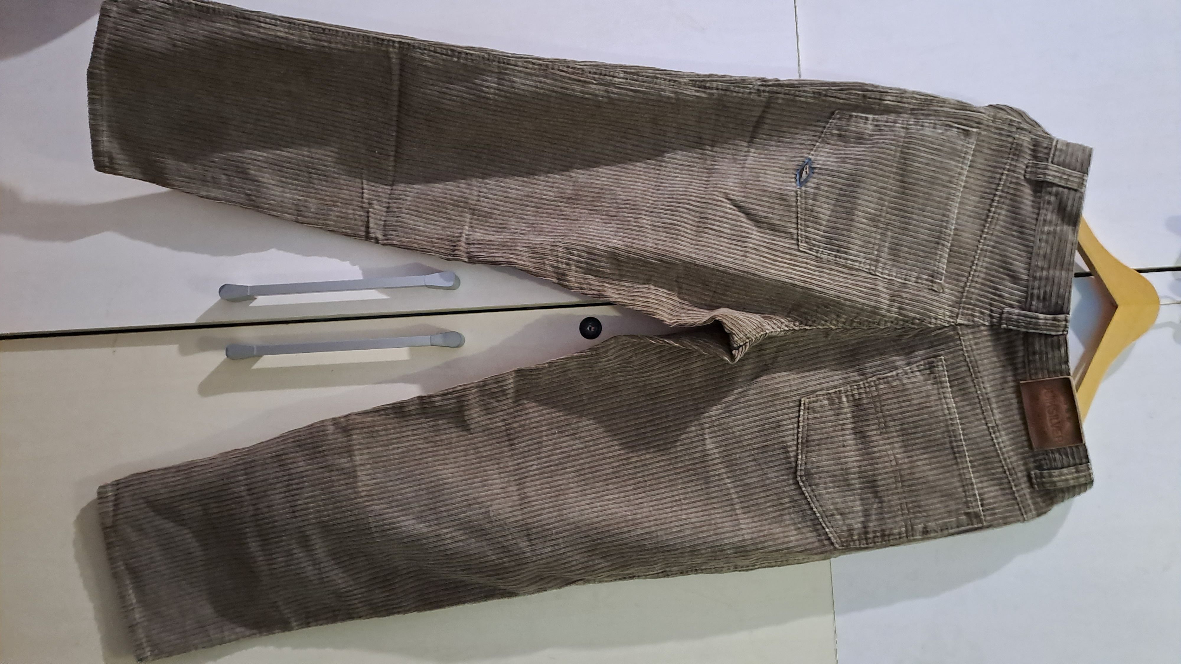 image of Vintage Quiksilver Corduroy Longpants in Chocolate, Men's (Size 31)