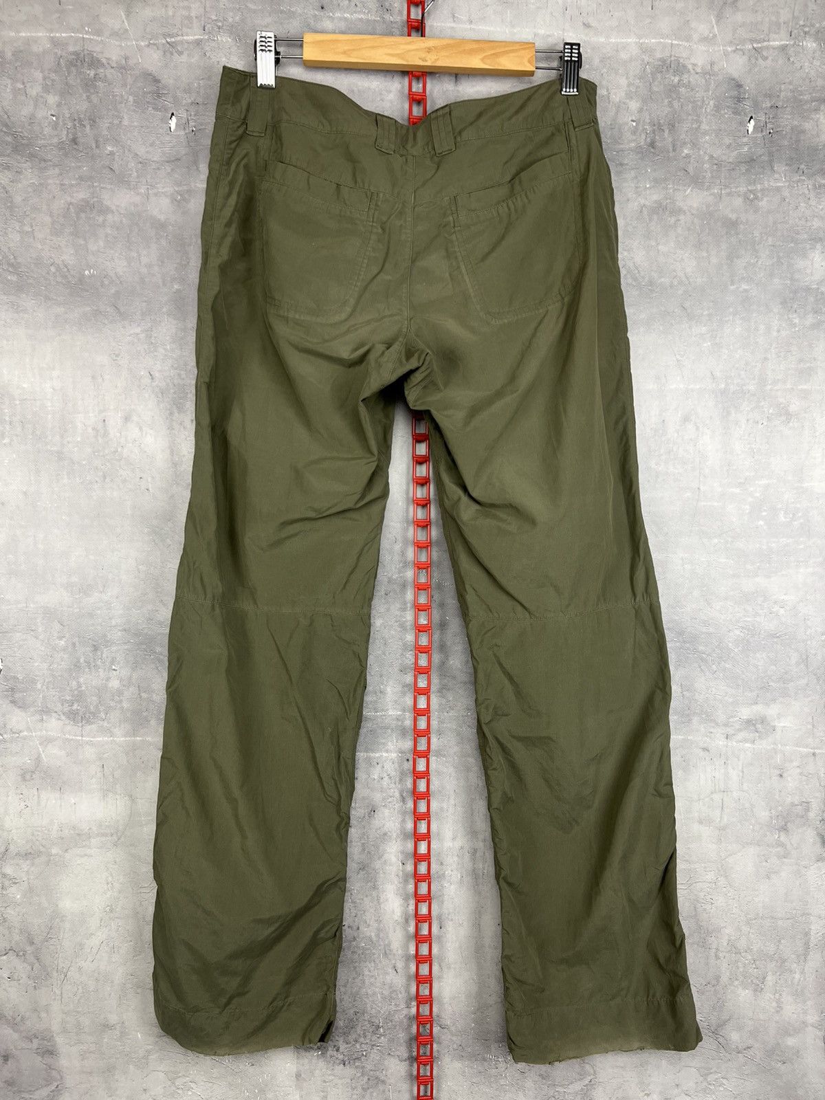 Arc'teryx Arc'teryx Women's Olive Green High Rise Straight Leg Pants 6 Size 28" / US 6 / IT 42 - 4 Thumbnail