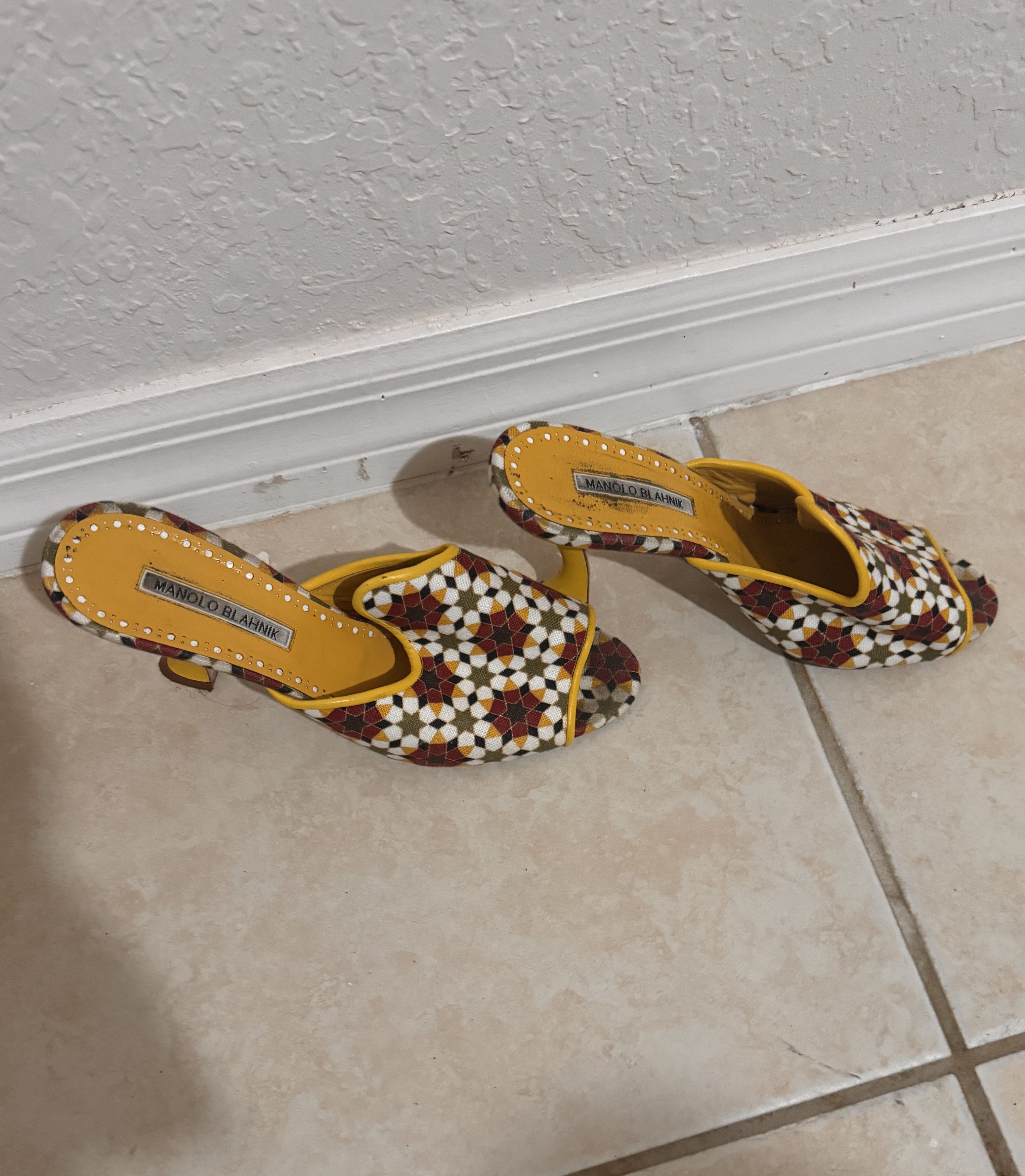 Manolo Blahnik Manolo Blahnik mules Size US 10 / IT 40 - 2 Thumbnail