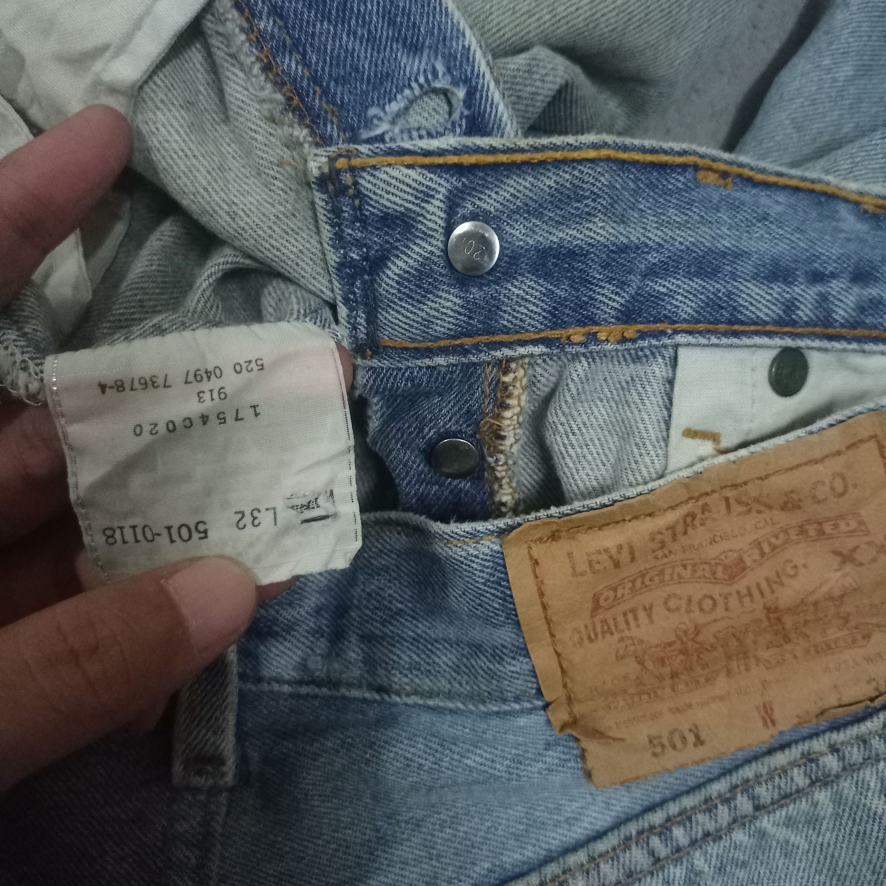 Levi's Vintage 90s Levis 501 Mud Wash Distressed Loose Jeans 32x29 Size US 32 / EU 48 - 9 Thumbnail