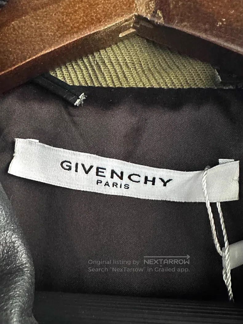 Givenchy Givenchy Black GV3 Bag Size US M / EU 48-50 / 2 - 4 Thumbnail