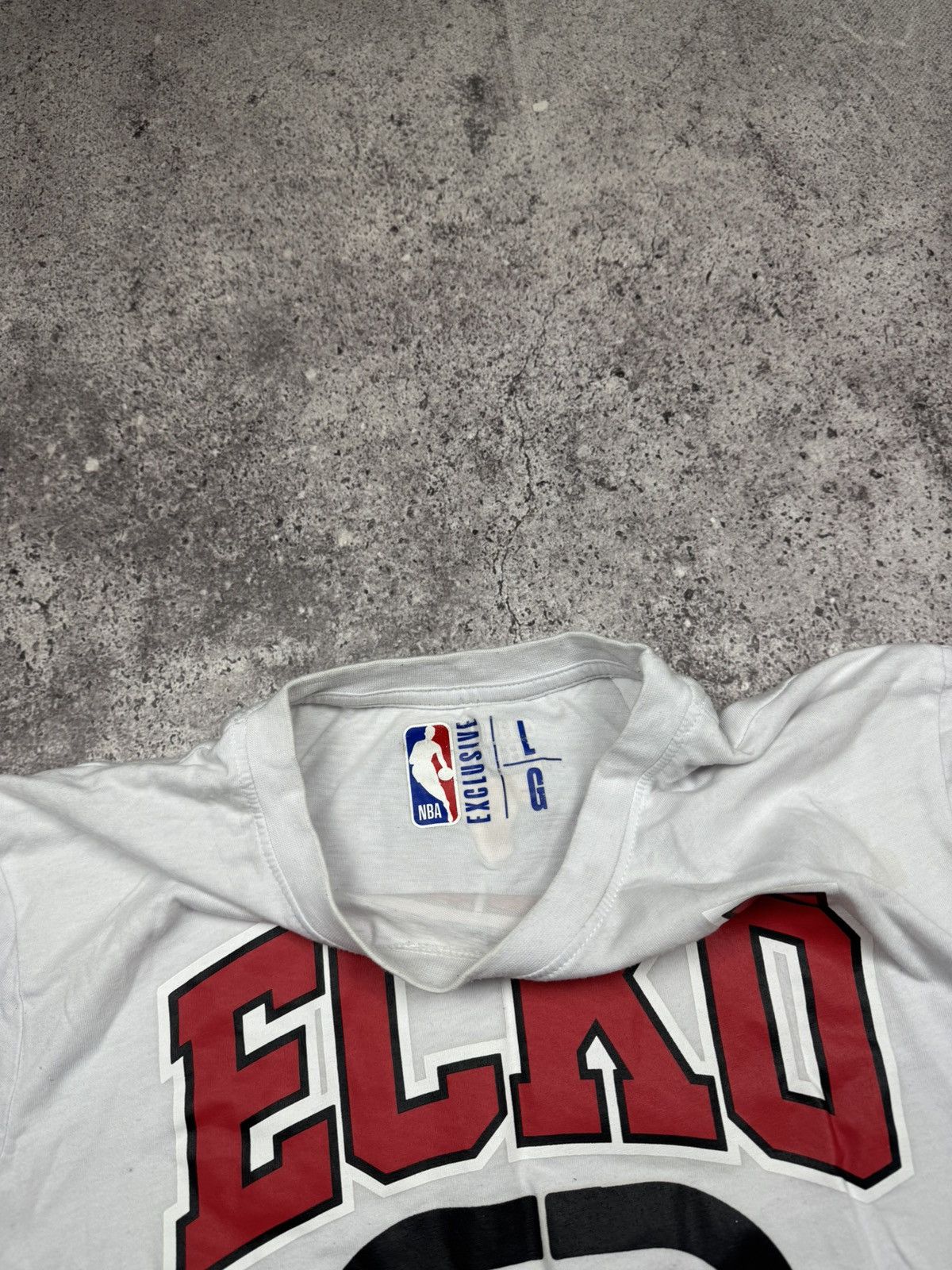 Ecko Unltd. Vintage Ecko Untld Y2K Chicago Bulls Over Printed Shirt NBA Size US L / EU 52-54 / 3 - 5 Thumbnail