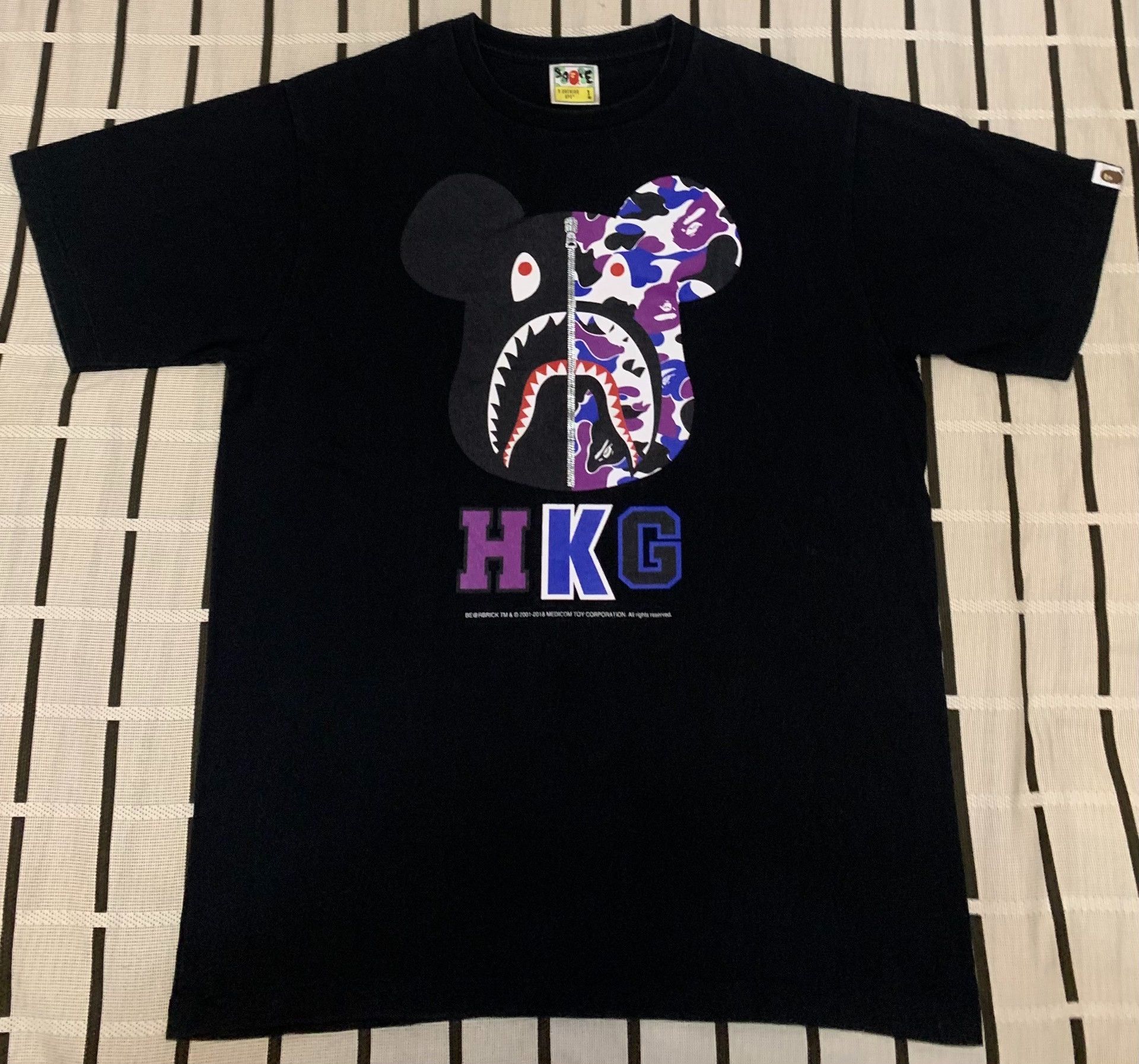 Bape Bape Limited Shark T-Shirt L Men Size US L / EU 52-54 / 3 - 1 Thumbnail