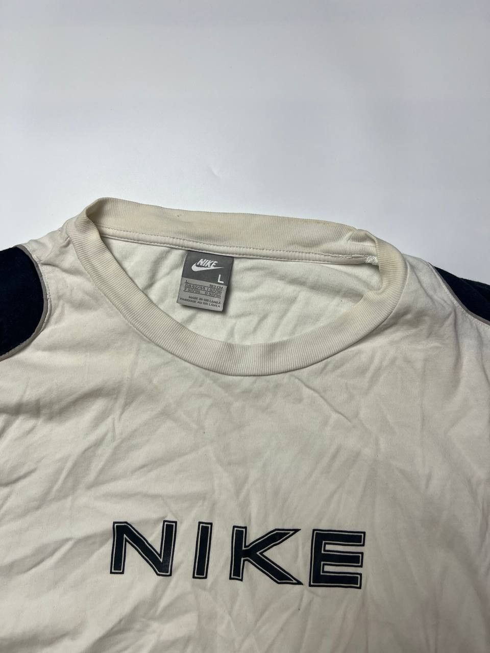 Nike 👕 Nike Two-Tone Tee — Vintage Cream & Black Edition Size US L / EU 52-54 / 3 - 2 Thumbnail