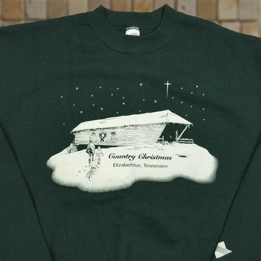 Fruit Of The Loom VINTAGE Fruit of the Loom Sweatshirt Mens Crewneck Green 90s Country Christmas USA Fall Winter Knit Cotton Blend Graphic Print Solid Regular Size L Size US L / EU 52-54 / 3 - 1 Thumbnail