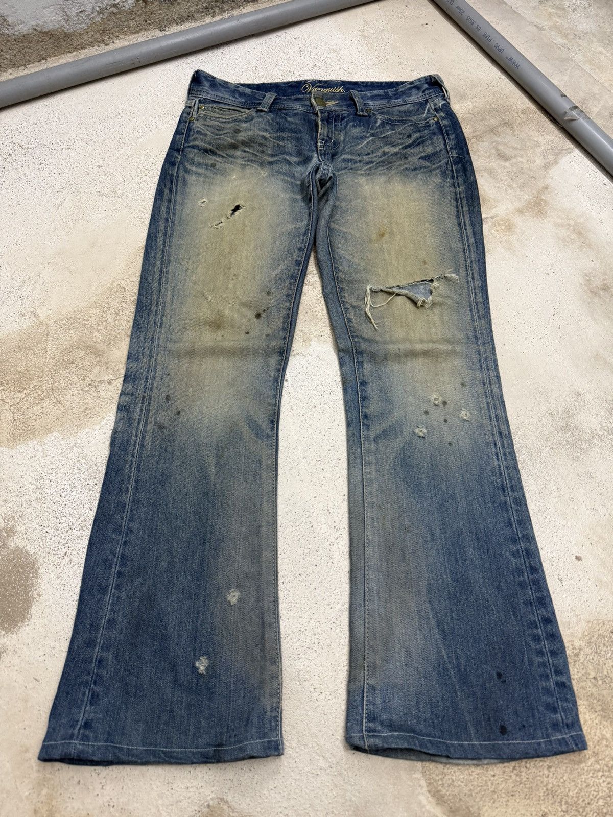 Vanquish Vanquish Muddy Distressed Whisker Denim Pants Size US 31 - 1 Thumbnail