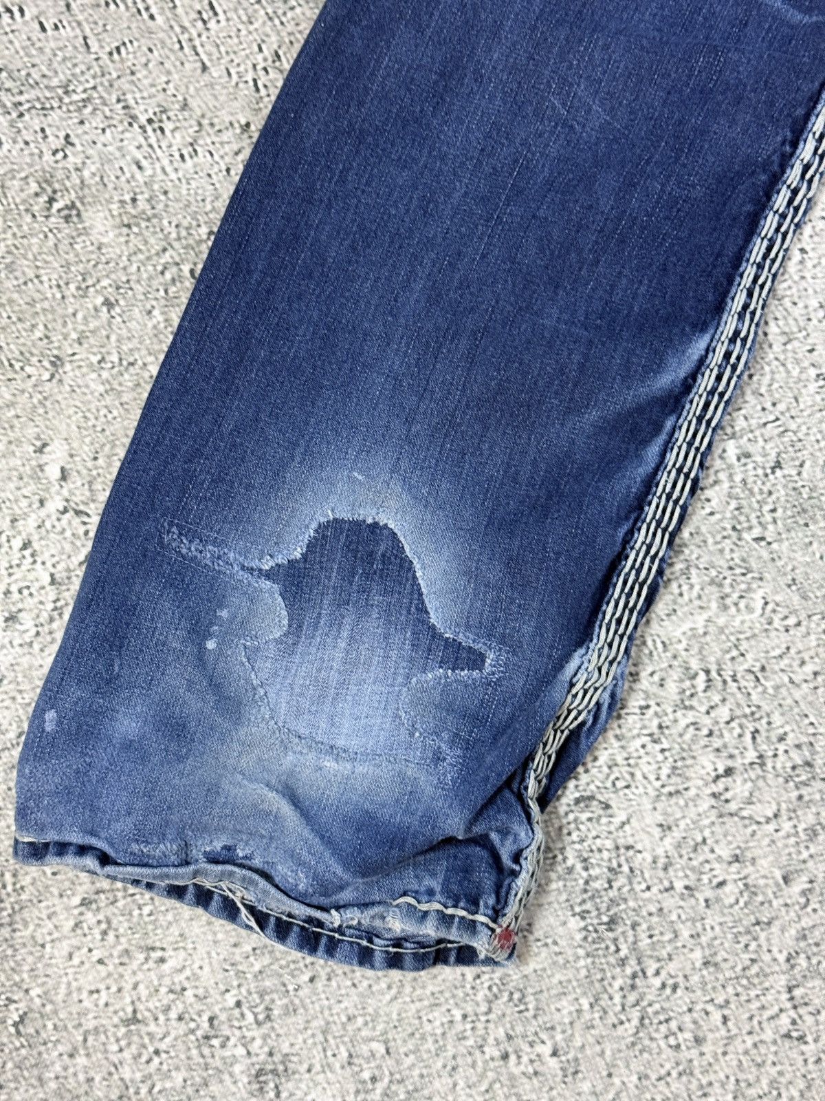 True Religion True Religion jeans vintage straight denim Mega T stitching Size US 38 / EU 54 - 2 Thumbnail