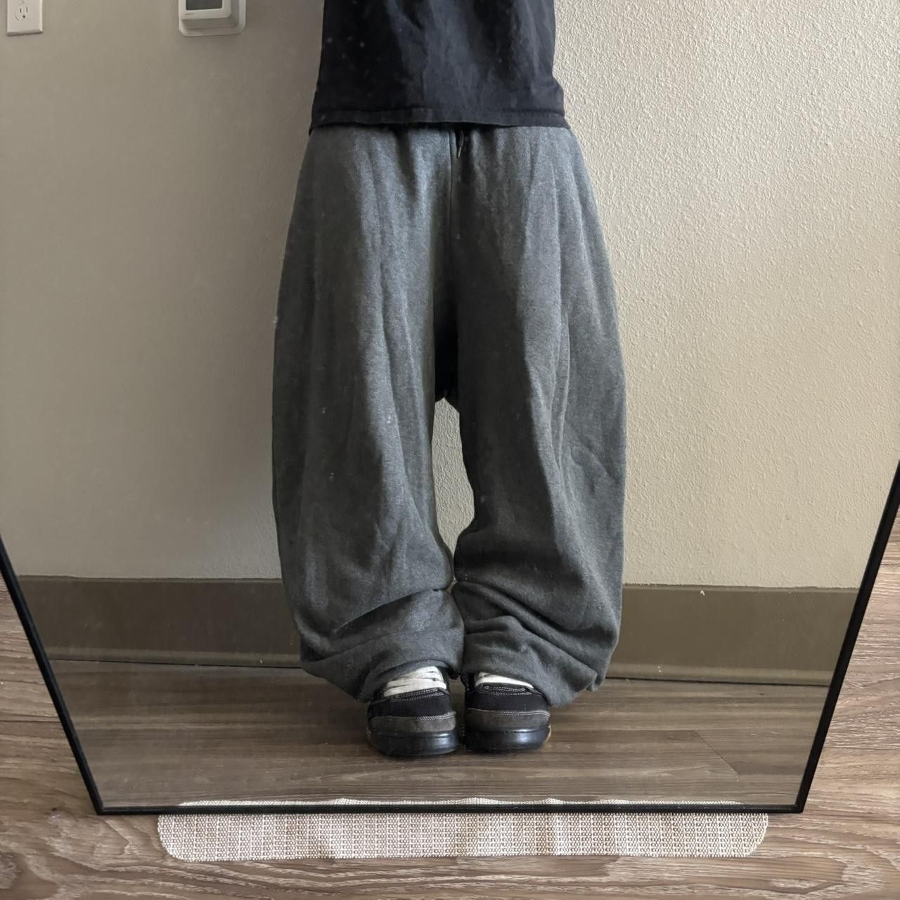 Japanese Brand Crazy Vintage Y2K/2000s Baggy Grey Skater Style Essential Sweatpants! Fits L Size US 34 / EU 50 - 1 Thumbnail