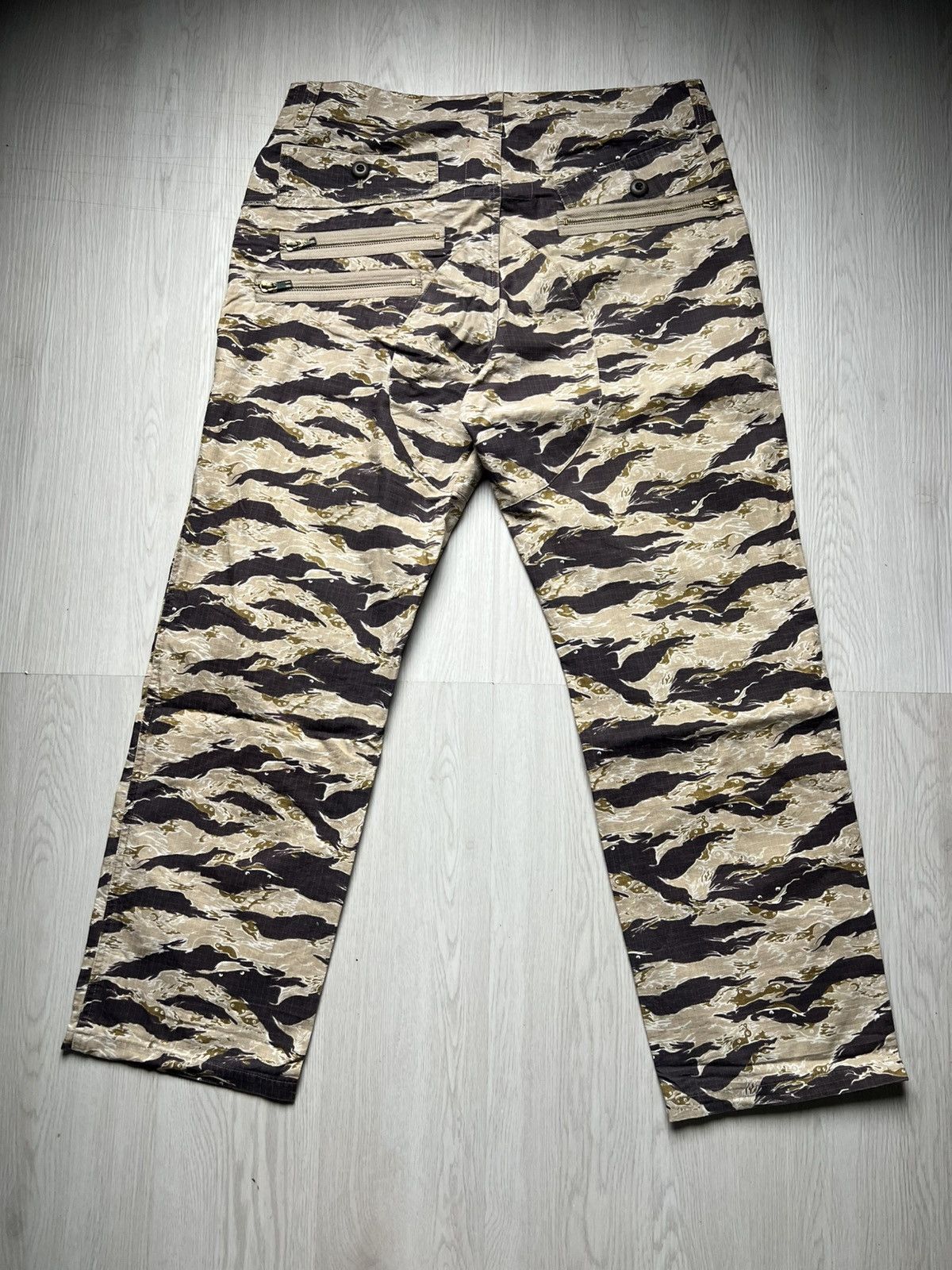 NADA SS05 Nada Rebirth To Tabura Rasa Tiger Stripe Communist Army Size US 34 / EU 50 - 2 Thumbnail
