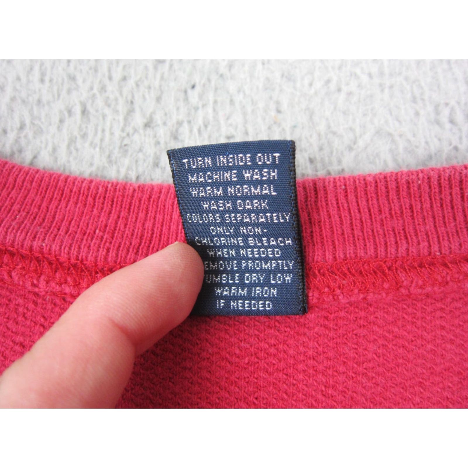 Lands' End Lands' End Sweatshirt XL Red Pullover Mens Crew Neck Cotton Fleece Vintage USA Pattern Solid Made in USA Size US XL / EU 56 / 4 - 5 Thumbnail