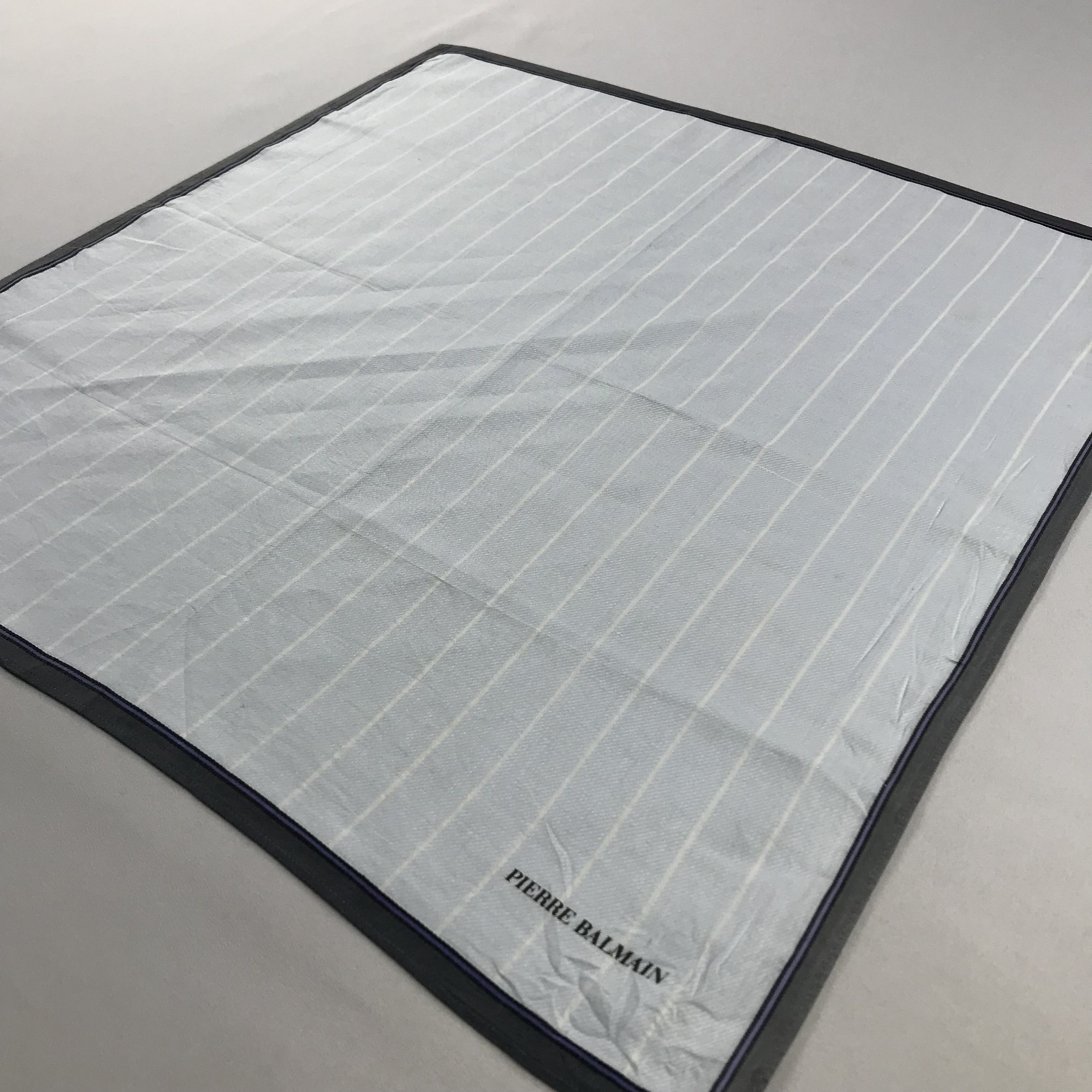 Pierre Balmain Pierre Balmain Handkerchief / Bandana / Neckerchief C537 Size ONE SIZE - 4 Thumbnail